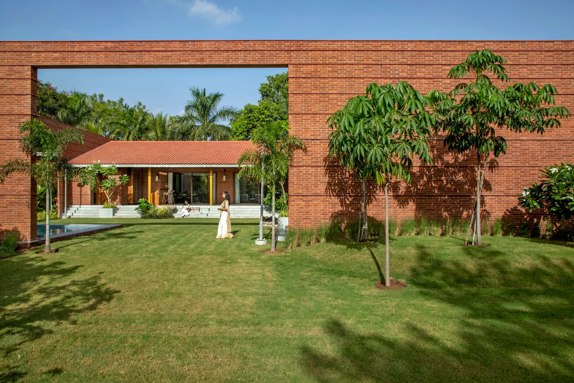 Modern Farmhouse Architecture in India: Sitish Parikh Farmhouse by Dipen Gada and Associates