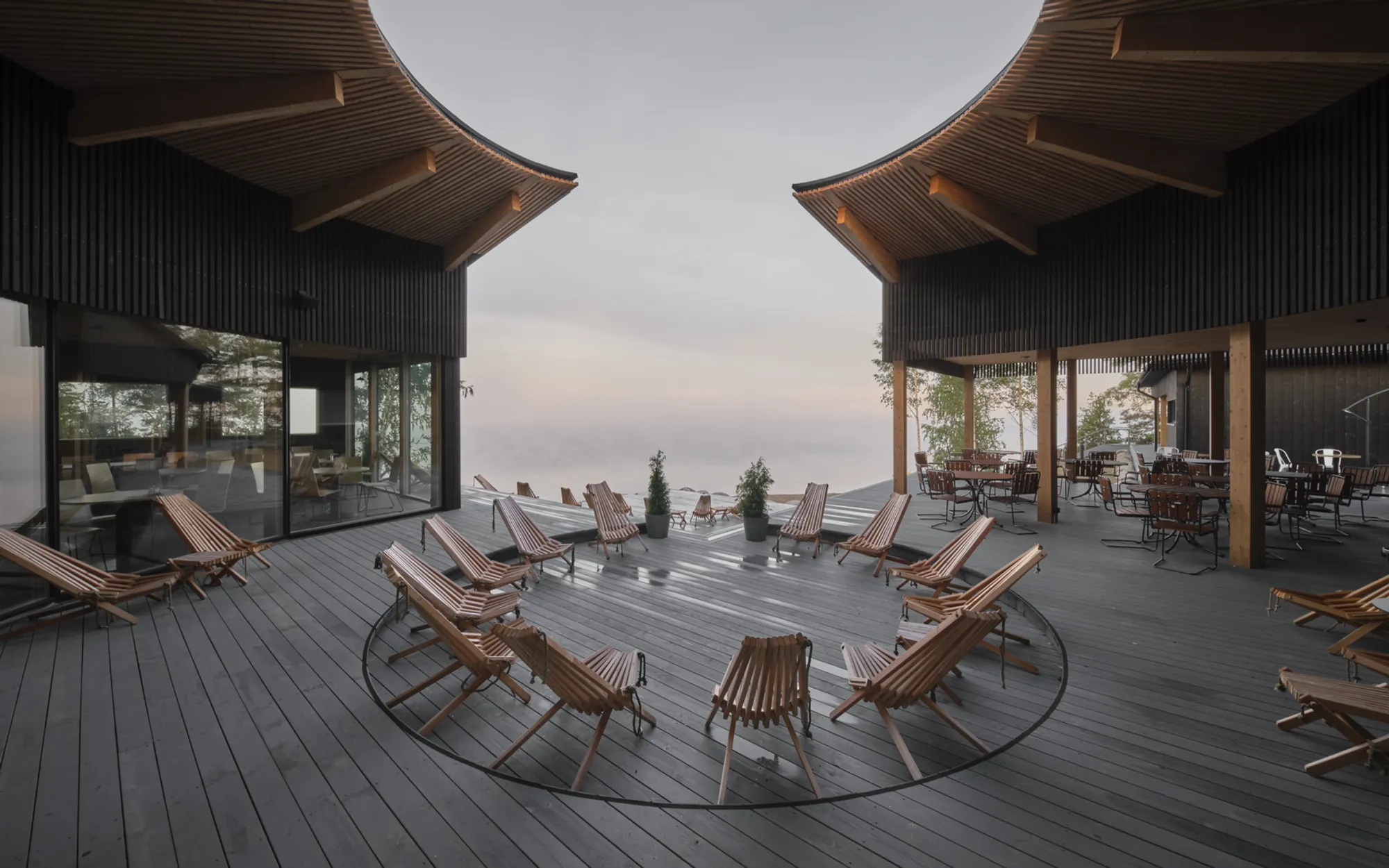 Pistohiekka Resort: A Masterpiece in Lakeside Sauna Restaurant Architecture