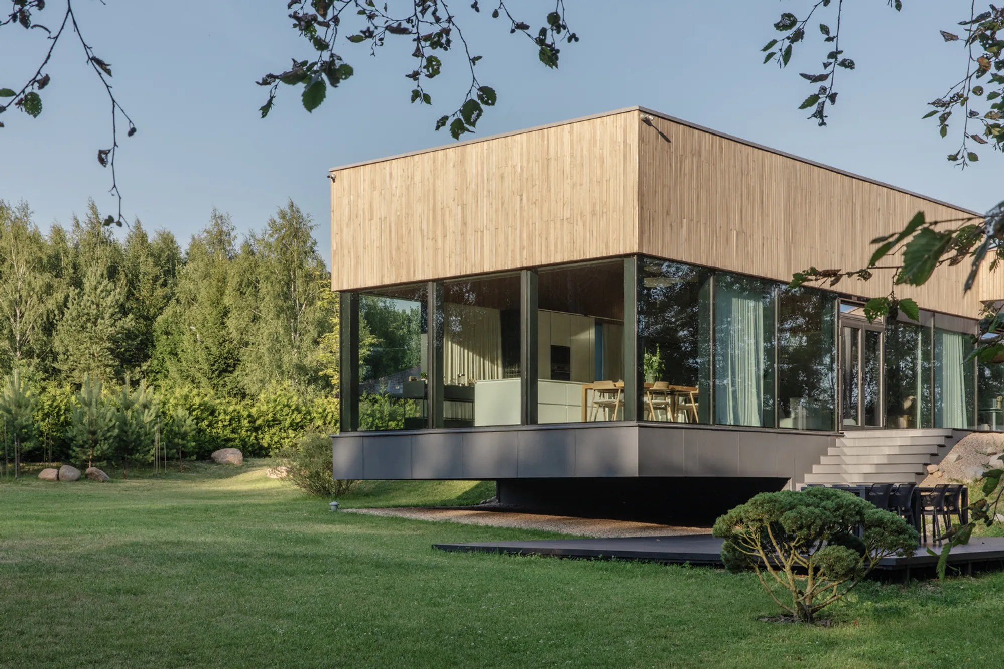 Matski House by ZROBIM Architects: A Modern Minimalist Masterpiece in Belarus