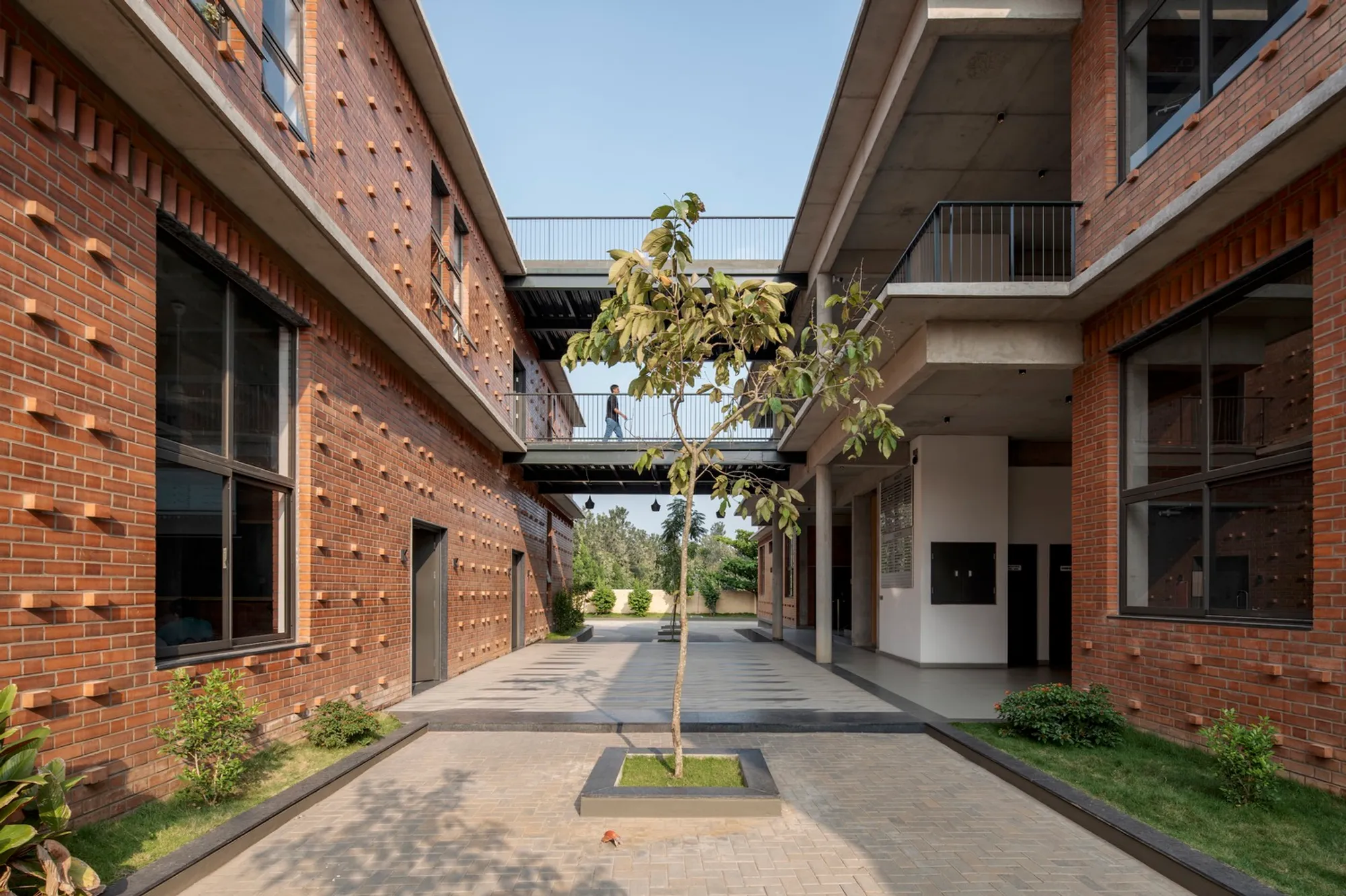 Sustainable Brick Architecture in Education: National School of Business Bangalore