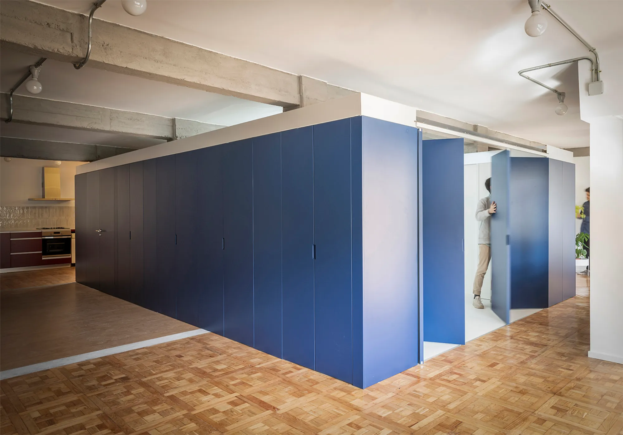 Exploring Multifunctional Living Spaces: The Scenic House by JJ + Estudio