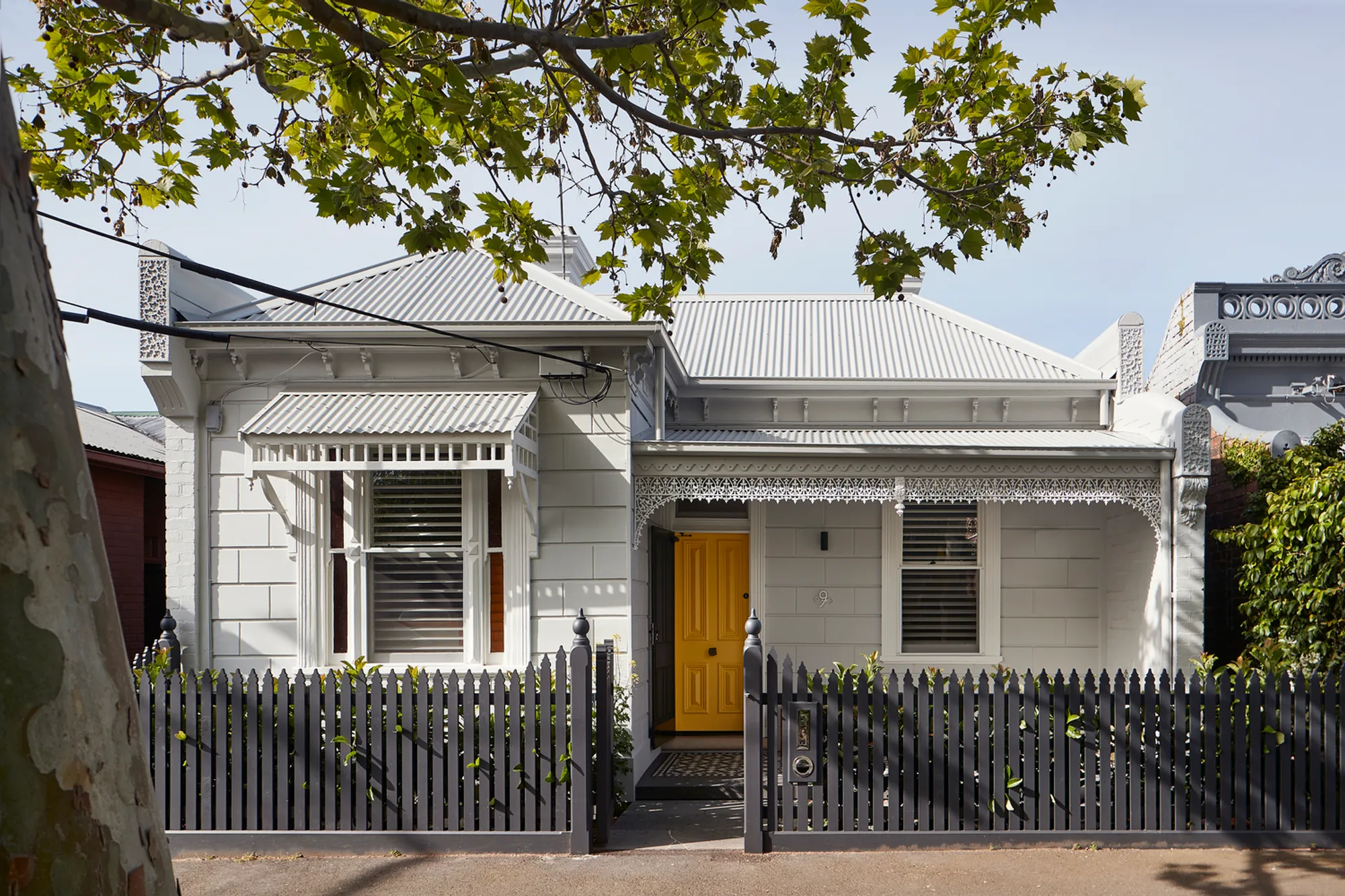 Clifton Hill Courtyard House: A Fusion of Heritage, Flexibility, and Sustainability
