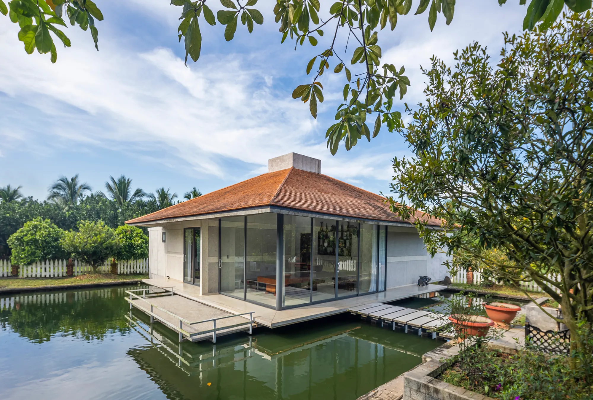 Modern Villa Architecture: A Retreat for Serenity and Nature