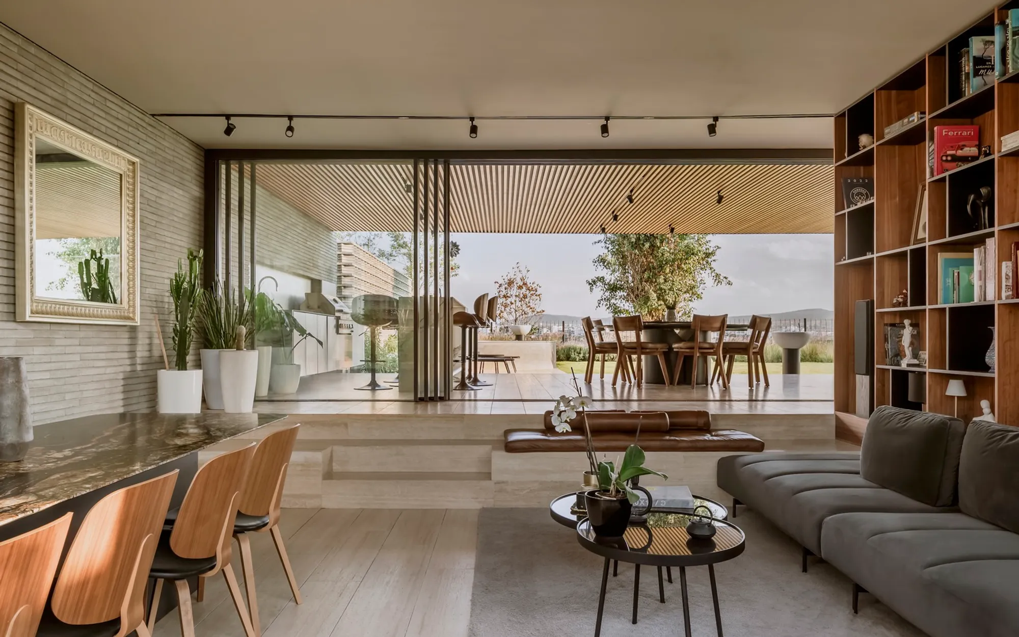 Catedral House by Laboratorio de Arquitectura: A Sustainable Blend of Form, Function, and Nature
