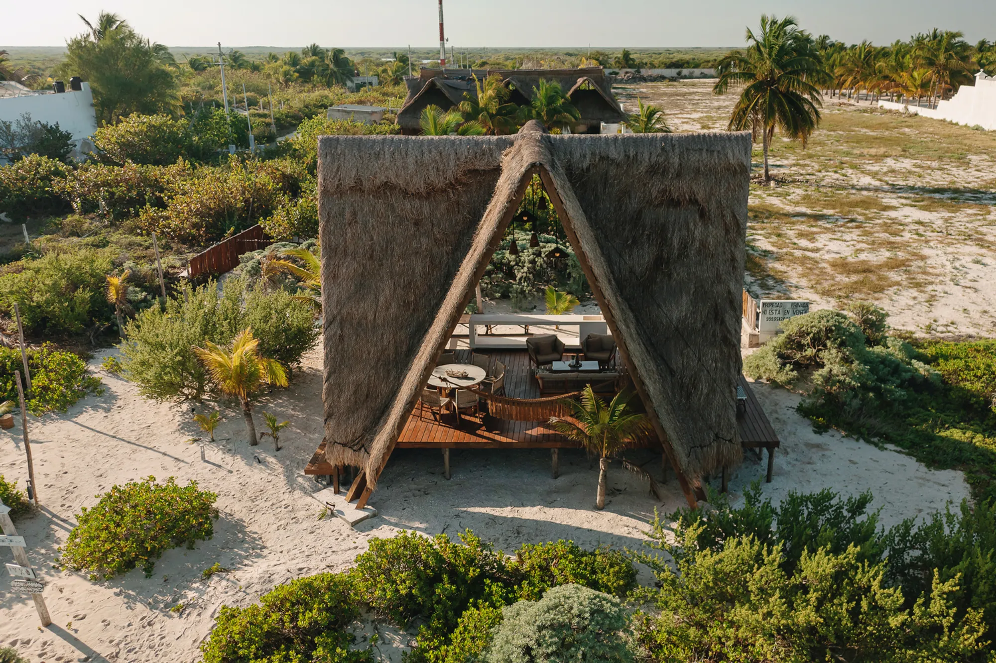 Tulum 21 Beach House: A Harmonious Fusion of Tradition and Coastal Luxury