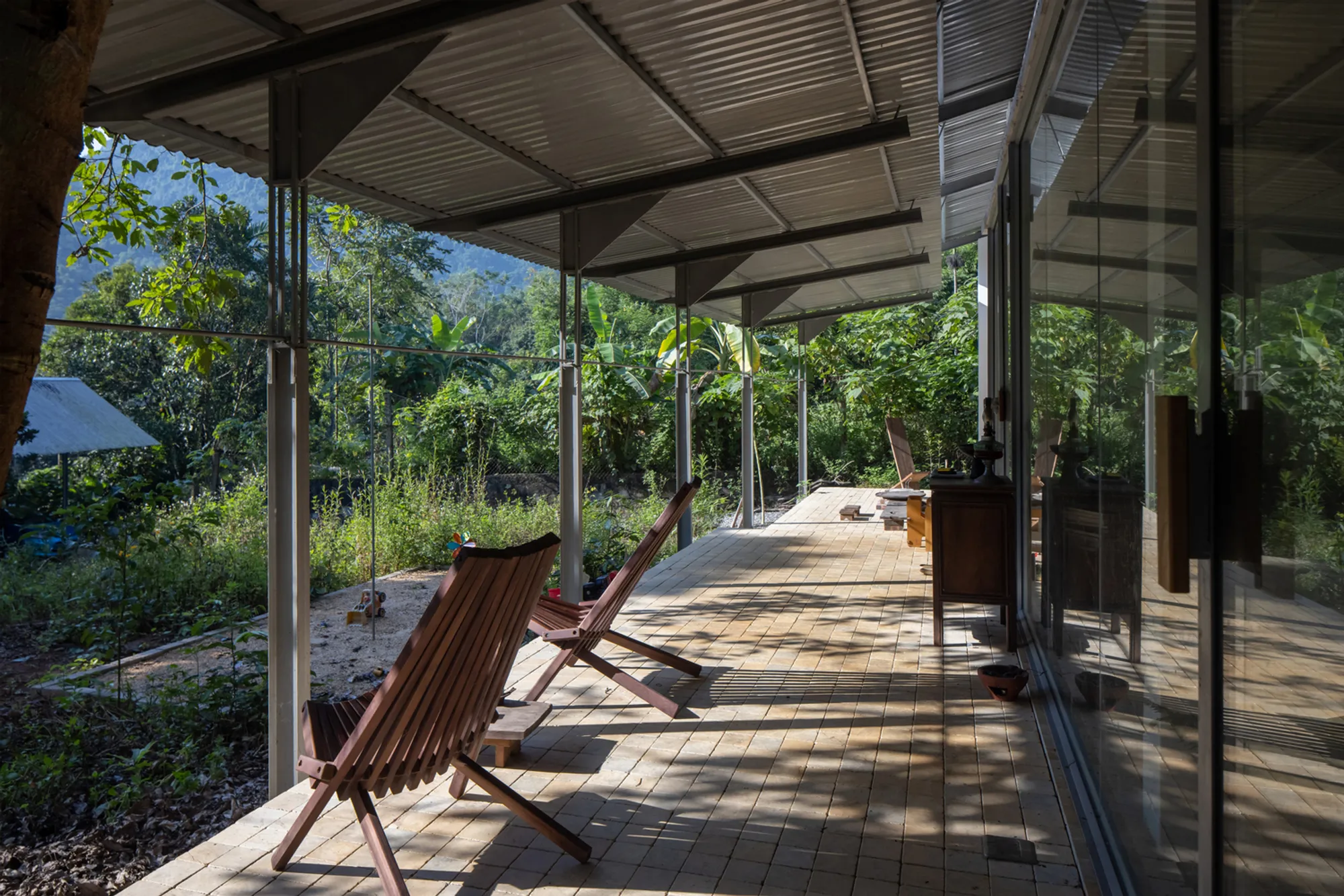 Sustainable Family Homes: The Thoughtful Design of HNP House in Vietnam