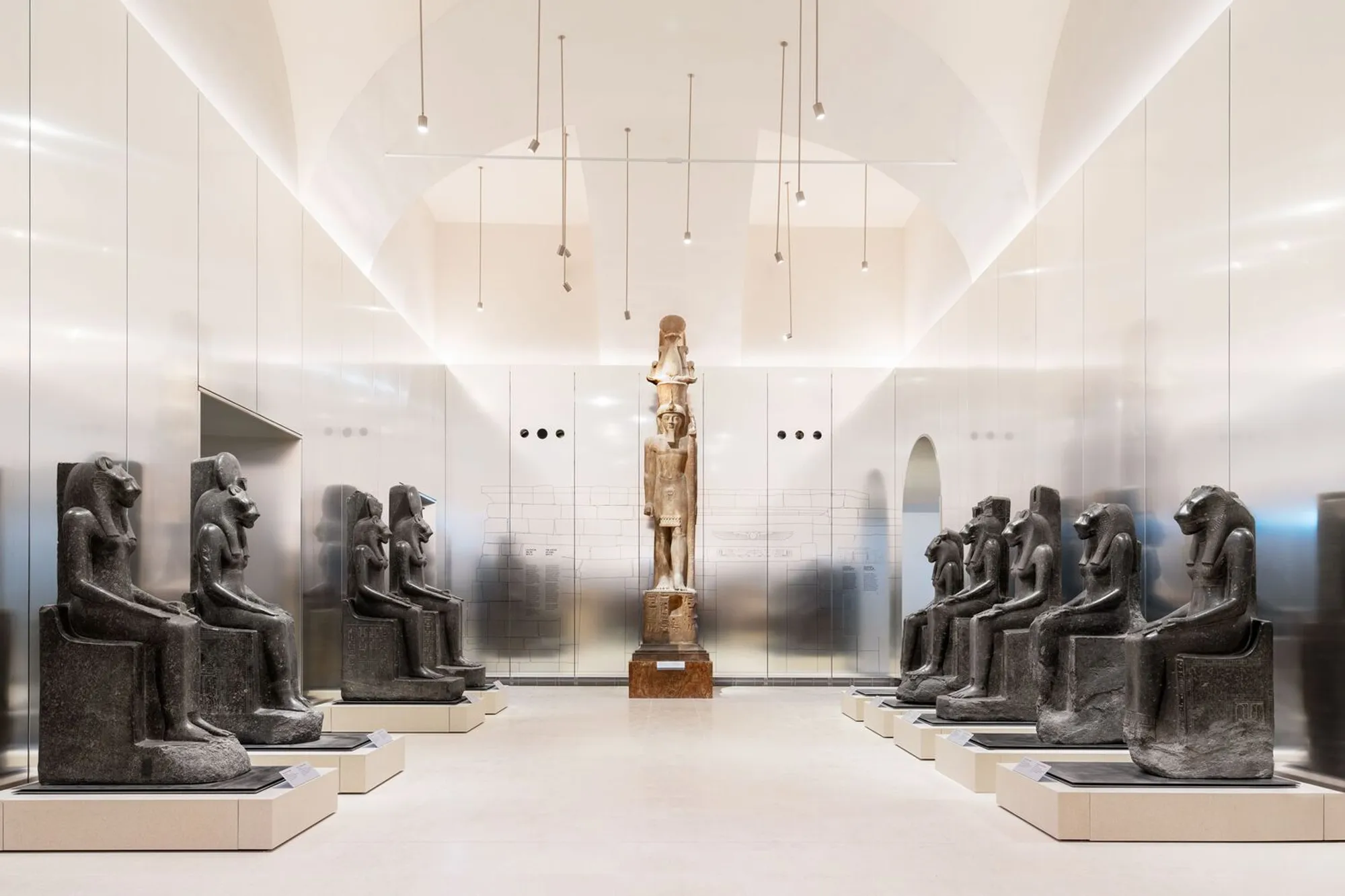 Introduction to the Renovation of The Gallery of the Kings
