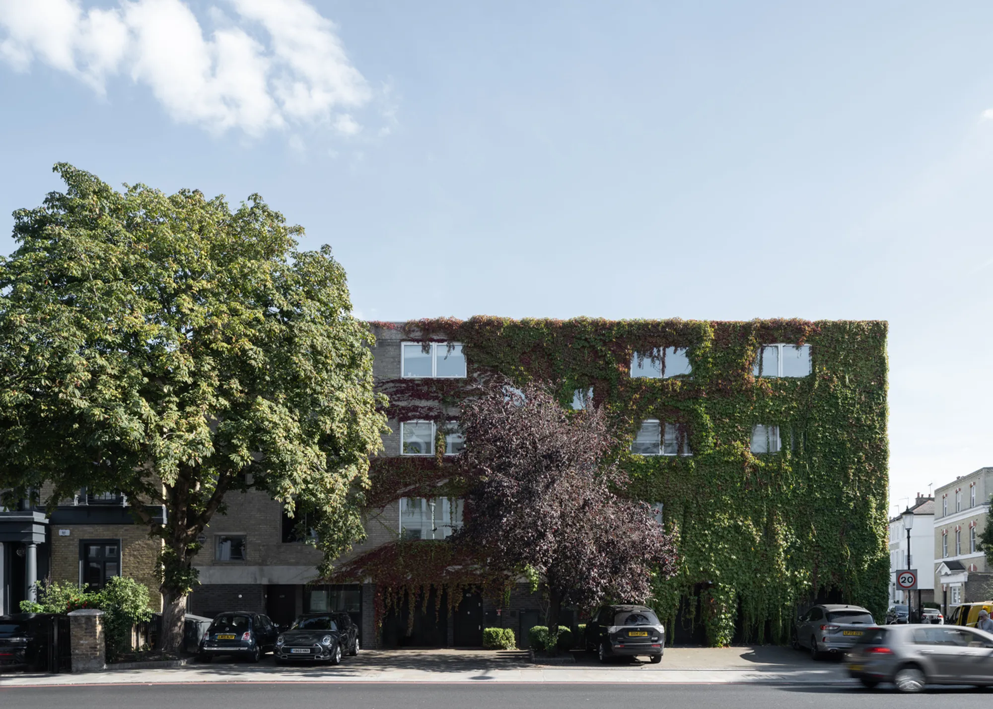 Brutalist House Renovation: A Modern Revival of Chelsea Brut House