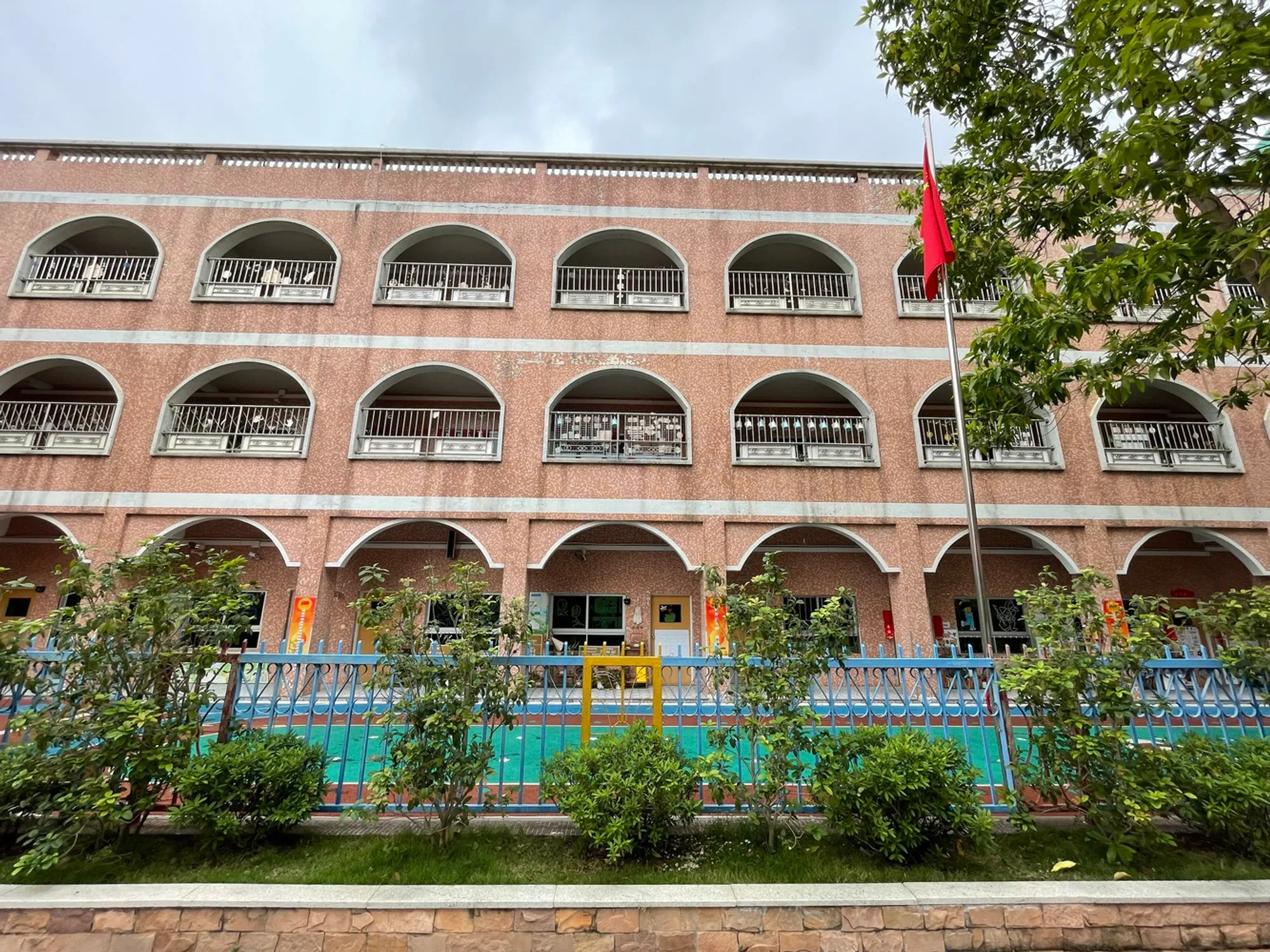 Jiuxiangling Kindergarten Renovation Architecture: A Modern Transformation for Education Spaces