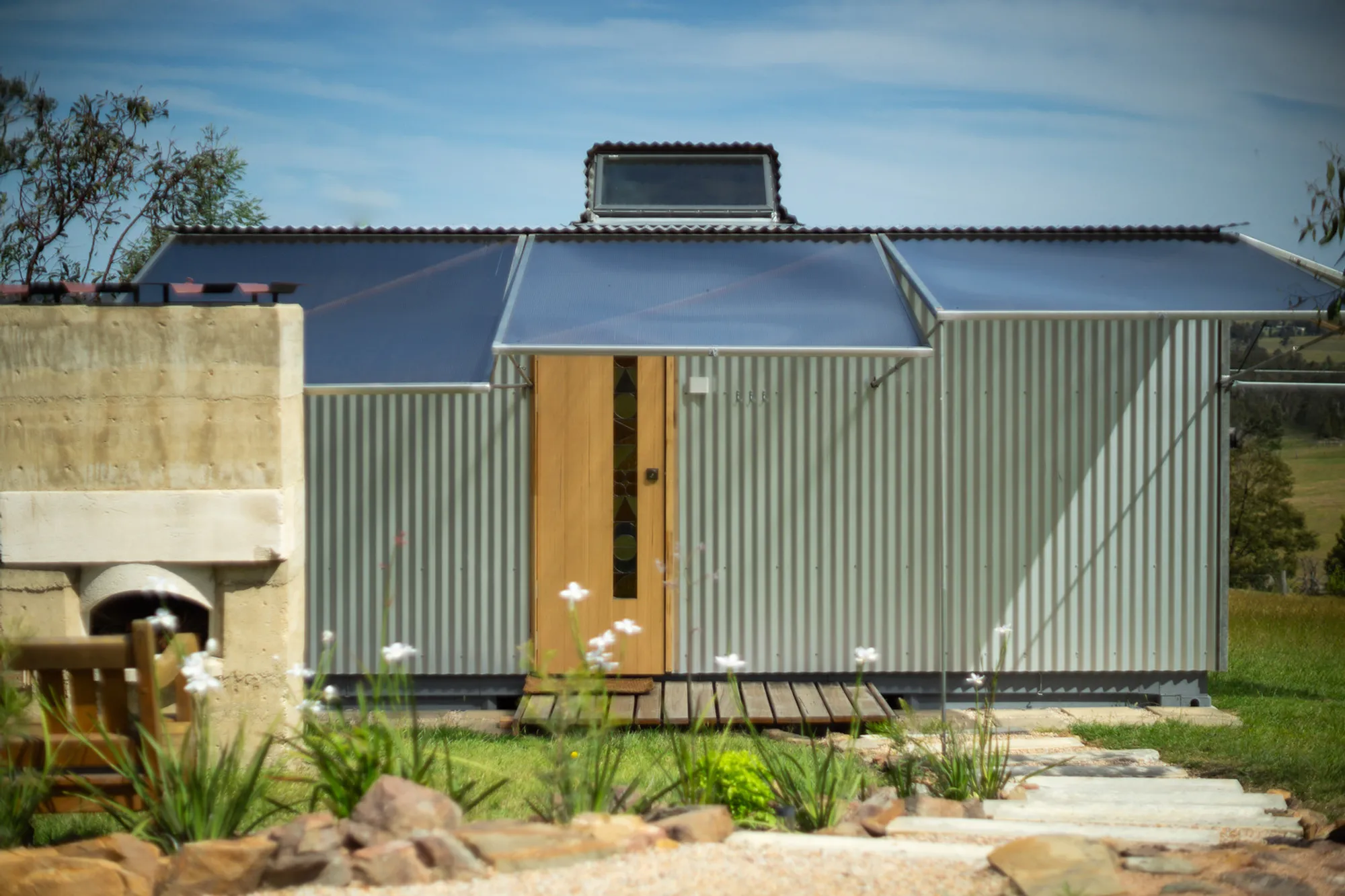House on Hill: A Testament to Sustainable Tiny Home Design