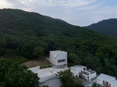 Minimalist Meditation Architecture: A Deep Dive into the Meditation Chapel