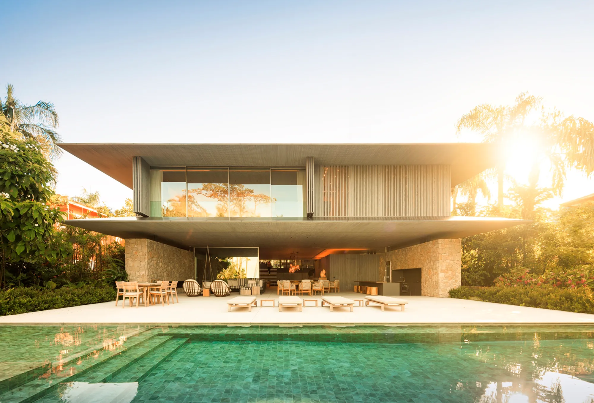 JO Residence: A Tropical Beach House in Guaruja