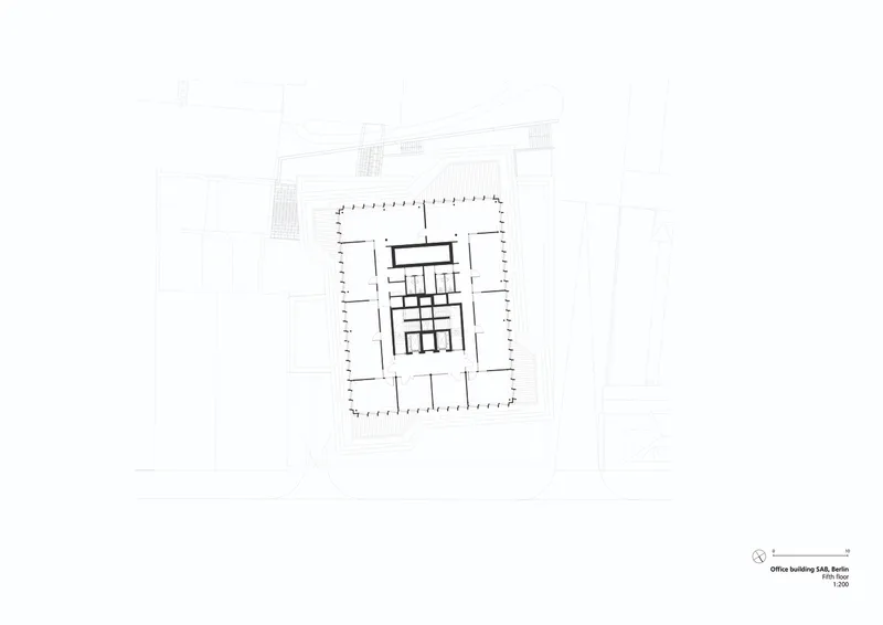 Floor plan drawing showing the nested courtyard configuration within the surrounding street grid