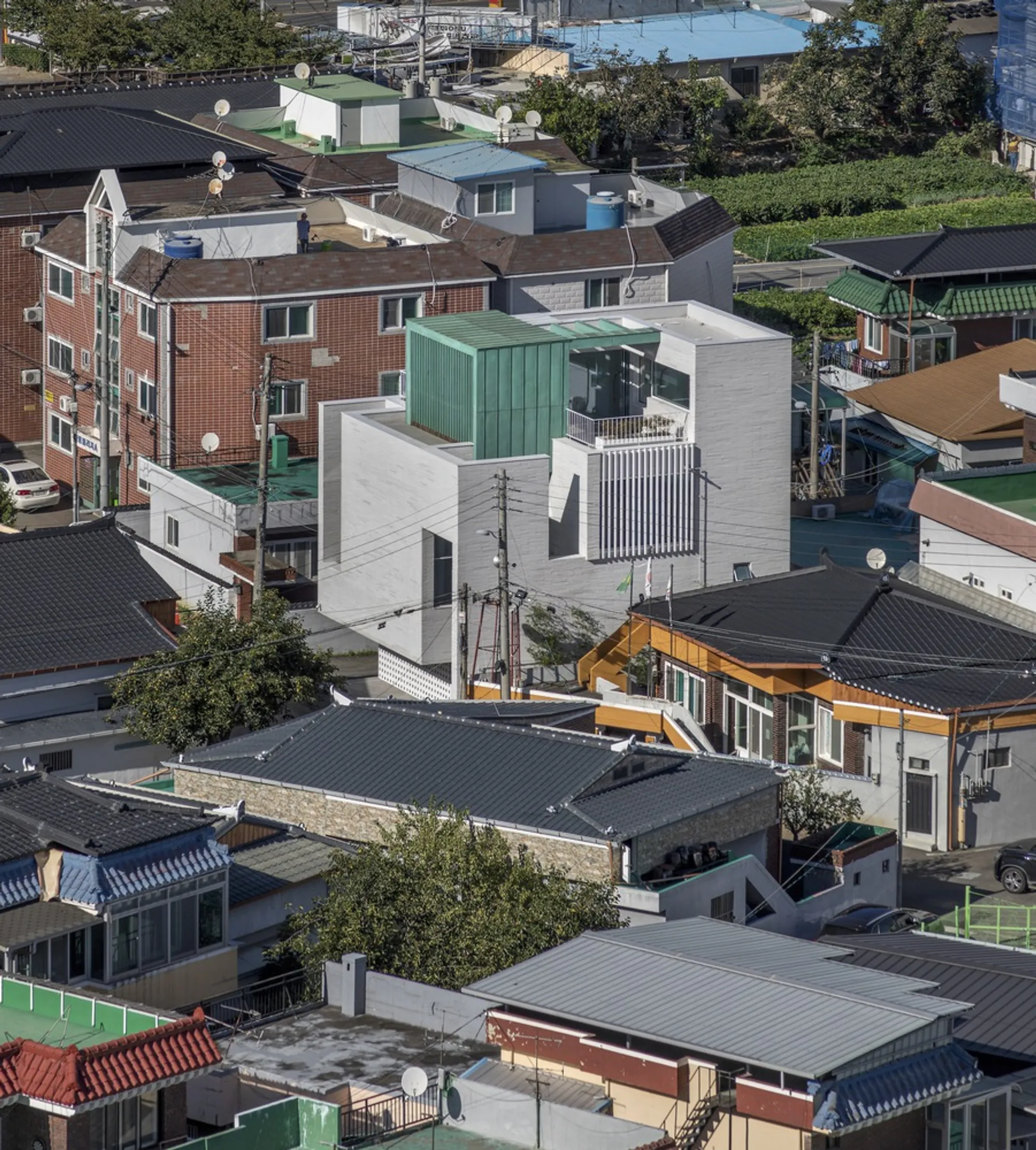 Plan Architects Office Builds a Color-Coded Multigenerational House in Yeongcheon