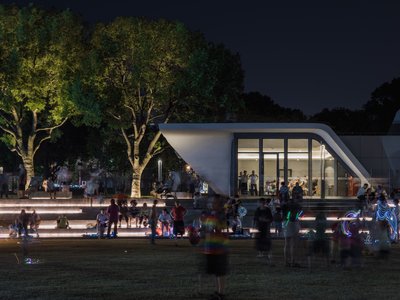 Greyspace Architects Slip a Cloud-Like Service Station into a Xi'an Neighborhood Park