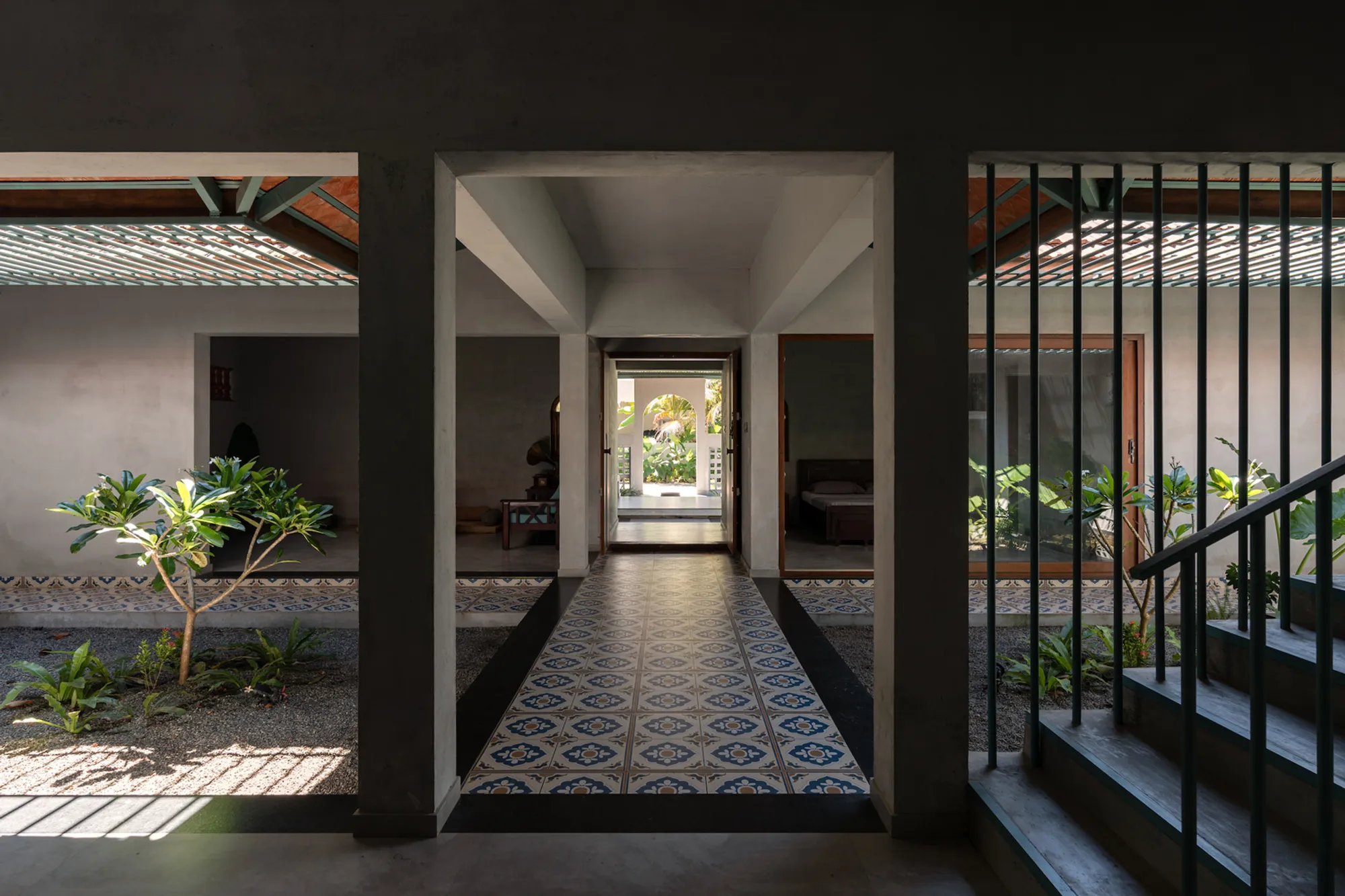 i2a Architects Studio Revives the Kerala Nadumuttam in a Courtyard House That Breathes