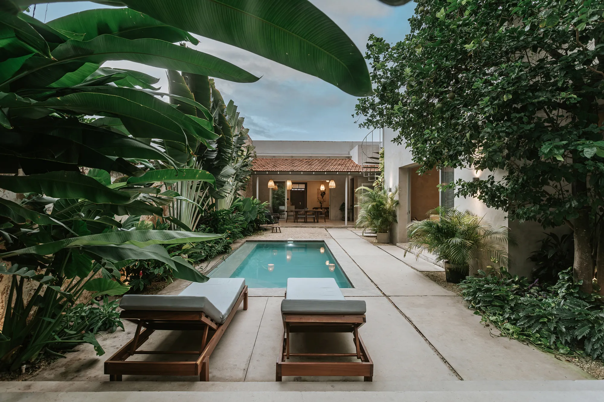 Nauzet Rodríguez Wraps a Canary Islands Courtyard House Around a Hidden Tropical Pool