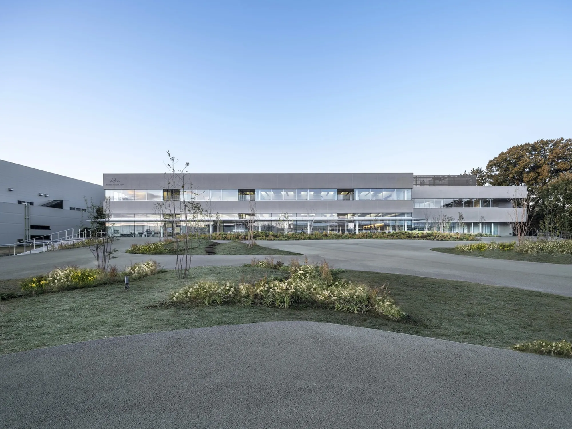 TAISEI DESIGN Replaces an Aging Industrial Cafeteria with a Wellness-Driven Campus in Gifu