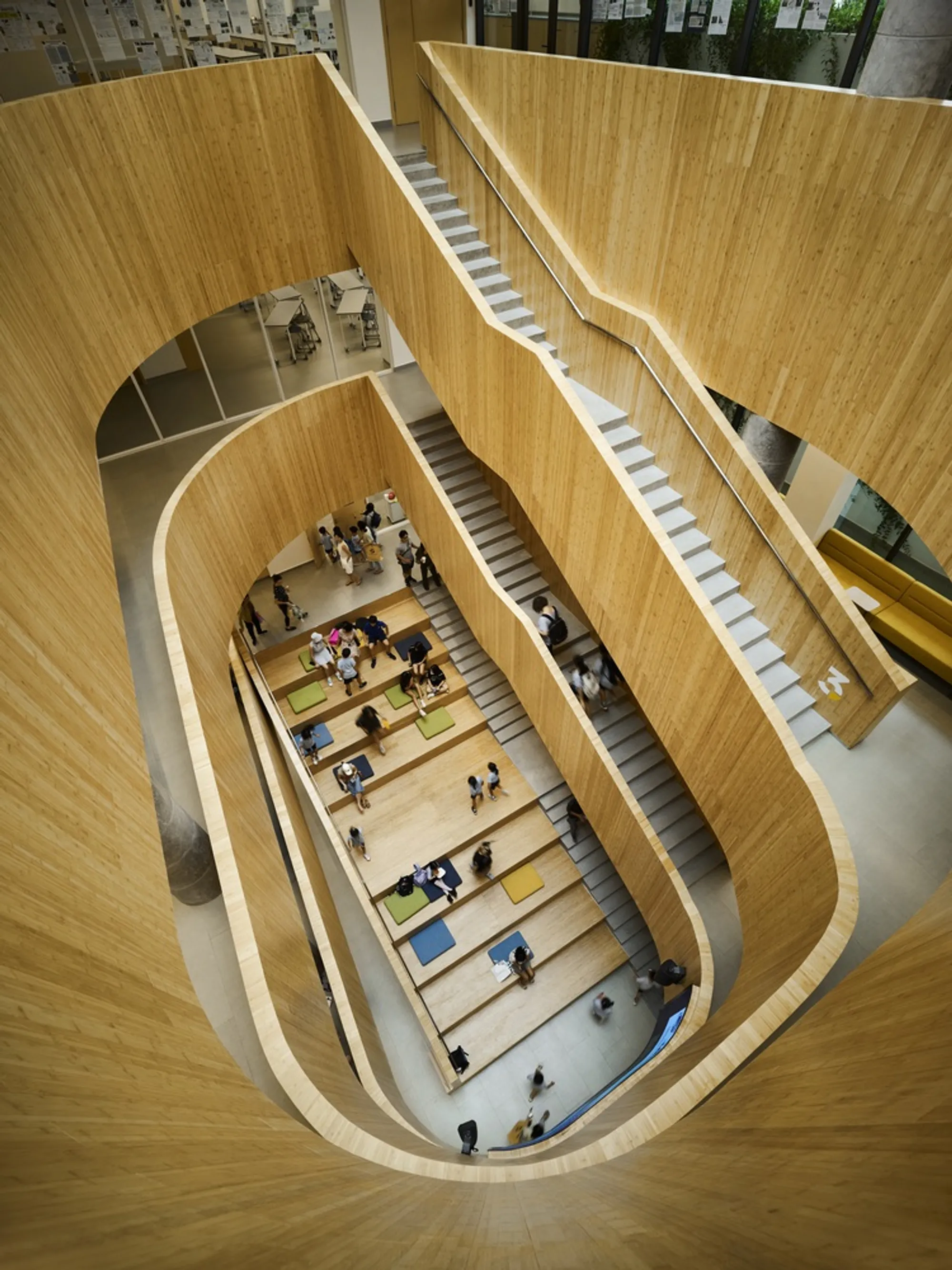 Flansburgh Architects Plants Vietnam's Sapa Rice Terraces onto a Vertical School Campus in Ho Chi Minh City