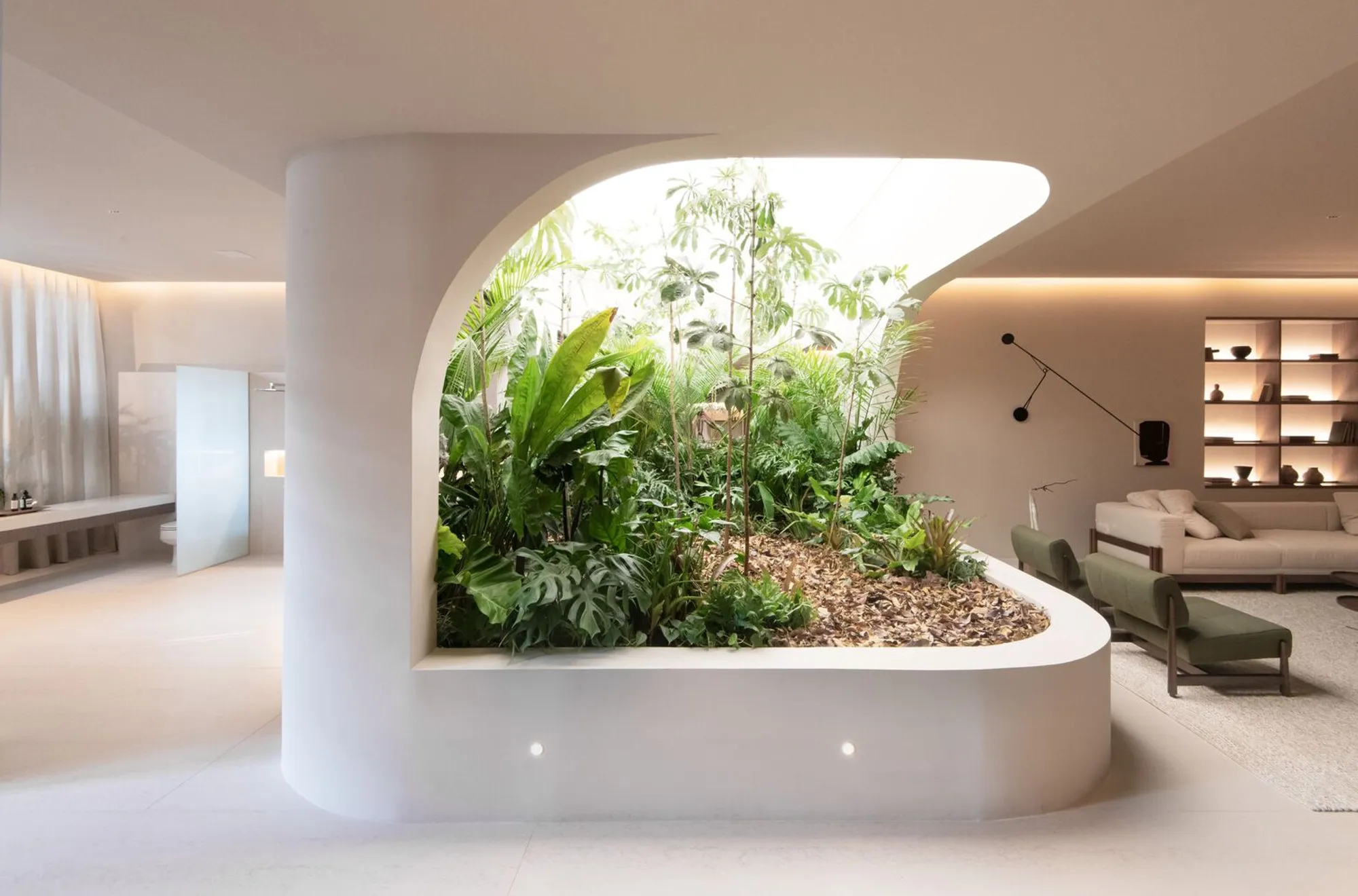 Lucas Takaoka Weaves a Tropical Interior Garden Through Every Room of Embaúba House