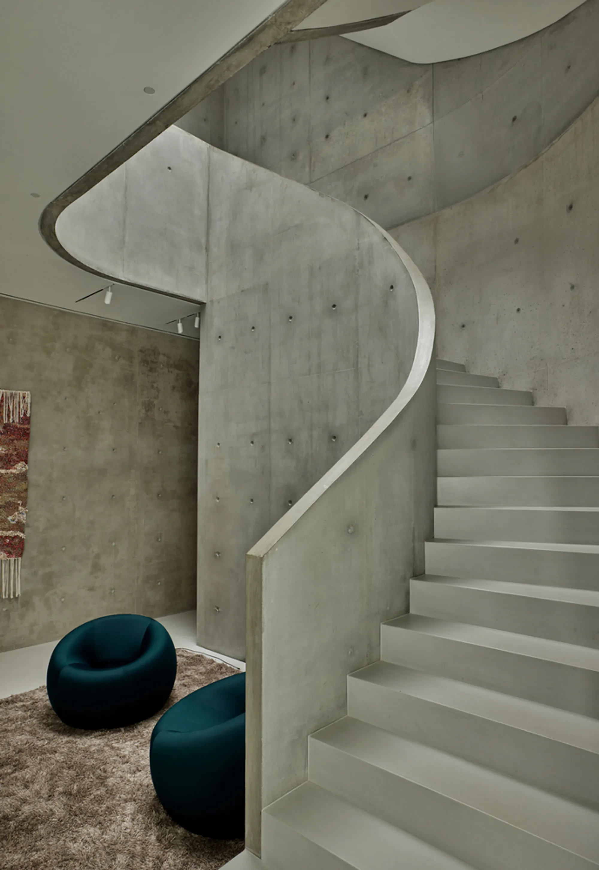Kallos Turin Carves a Concrete Art House into an Athenian Hillside in Filothei