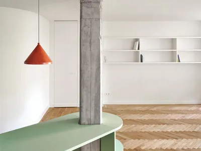Arroyo and Villalba Wrap Furniture Around Concrete Pillars to Reopen a 1950s Madrid Apartment