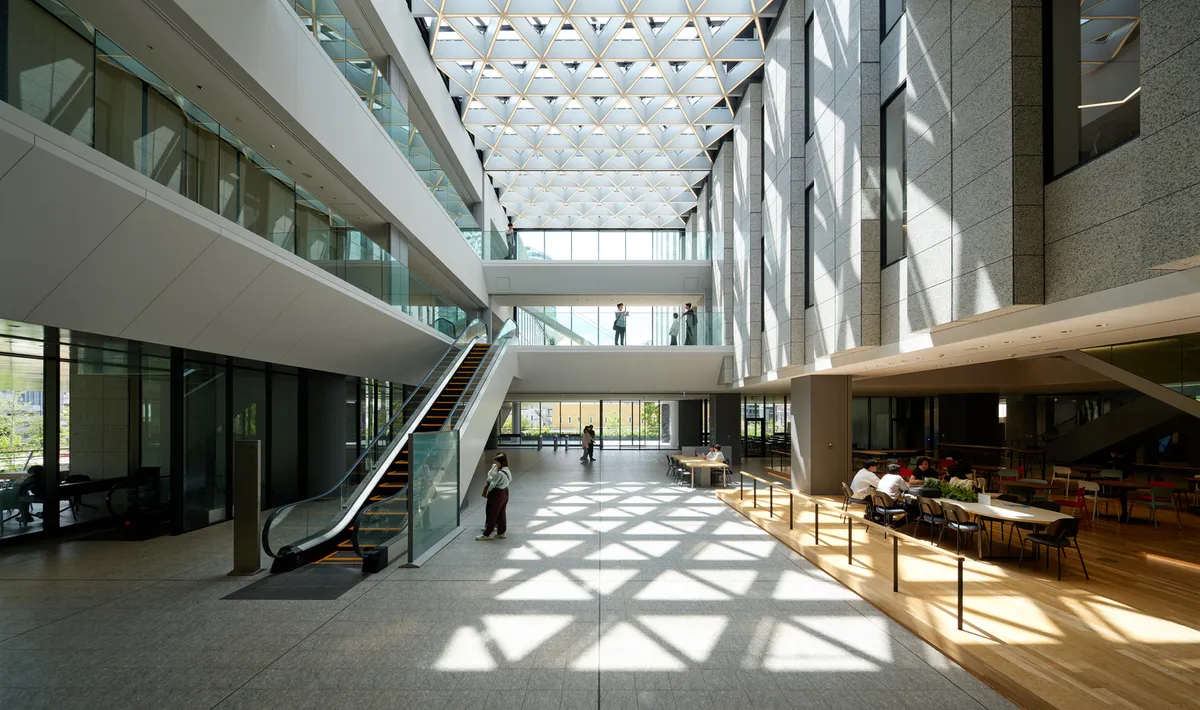 TAISEI DESIGN Carves a University Campus Out of a Dense Ikebukuro Block