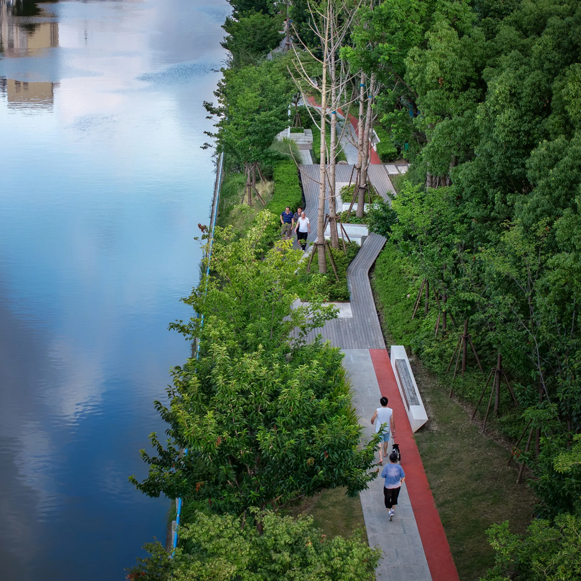 VIASCAPE Breaks a Neglected Shanghai Riverfront into a String of Pocket Parks