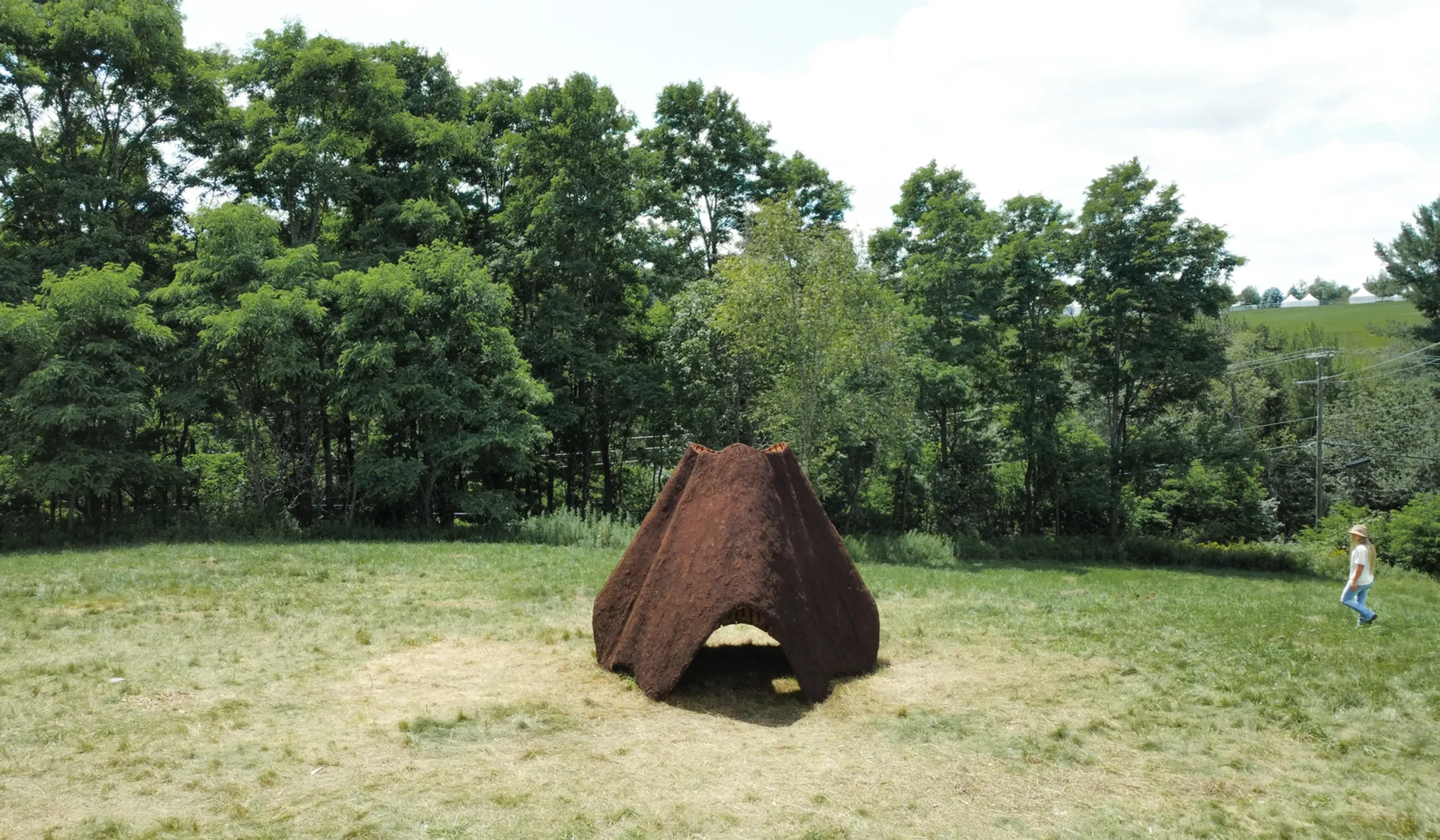 i/thee Builds Two Pavilions from Coffee Grounds and Grape Skins on the Woodstock Site
