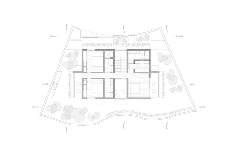 Floor plan drawing showing upper level with bedrooms, central stair, and planted linear courtyard along rear edge
