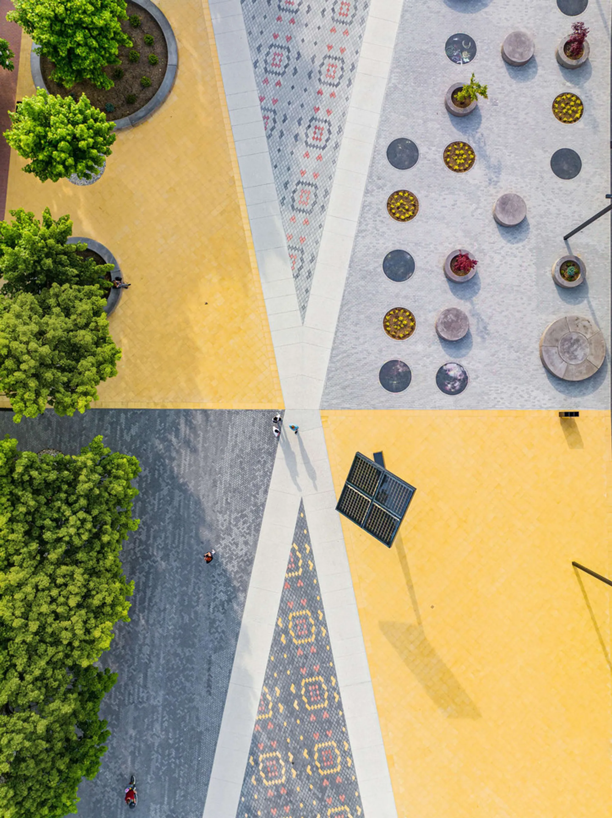 NFO Weaves Twelve Micro-Squares into One Civic Tapestry in Koprivnica, Croatia