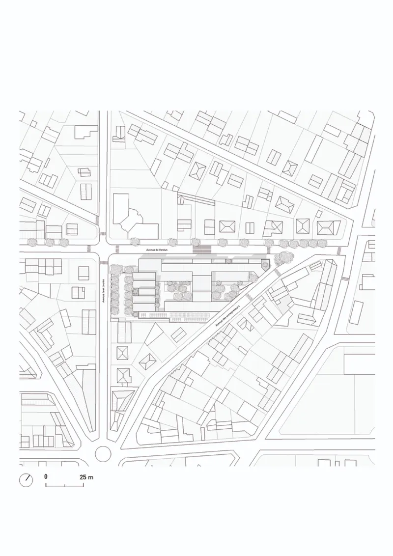 Site plan drawing showing the angled building footprint with courtyards and surrounding street network