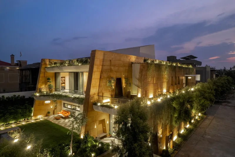 Modern Fort Architecture: Fort House