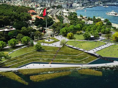 Lifespring: A Recycled Water Loop Disguised as a Waterfront Park