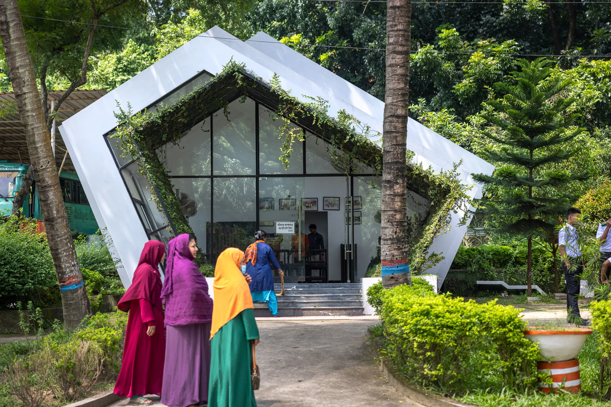 Vector Plinth Folds a Pentagonal Glass Pavilion into a Chittagong College Campus