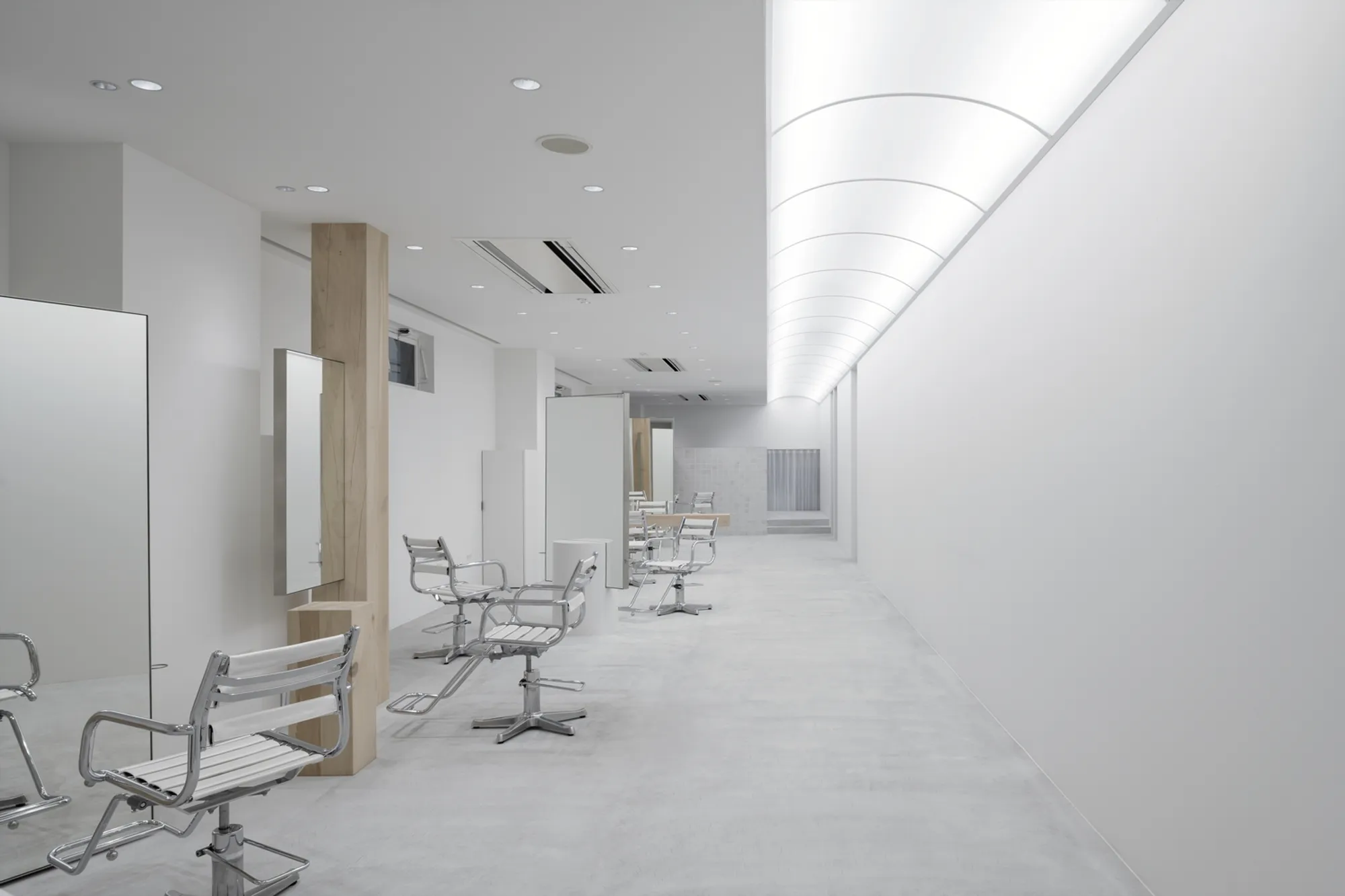 Transforming Space and Light in Hair Salon Design: The LICHT Salon / CANOMA Story