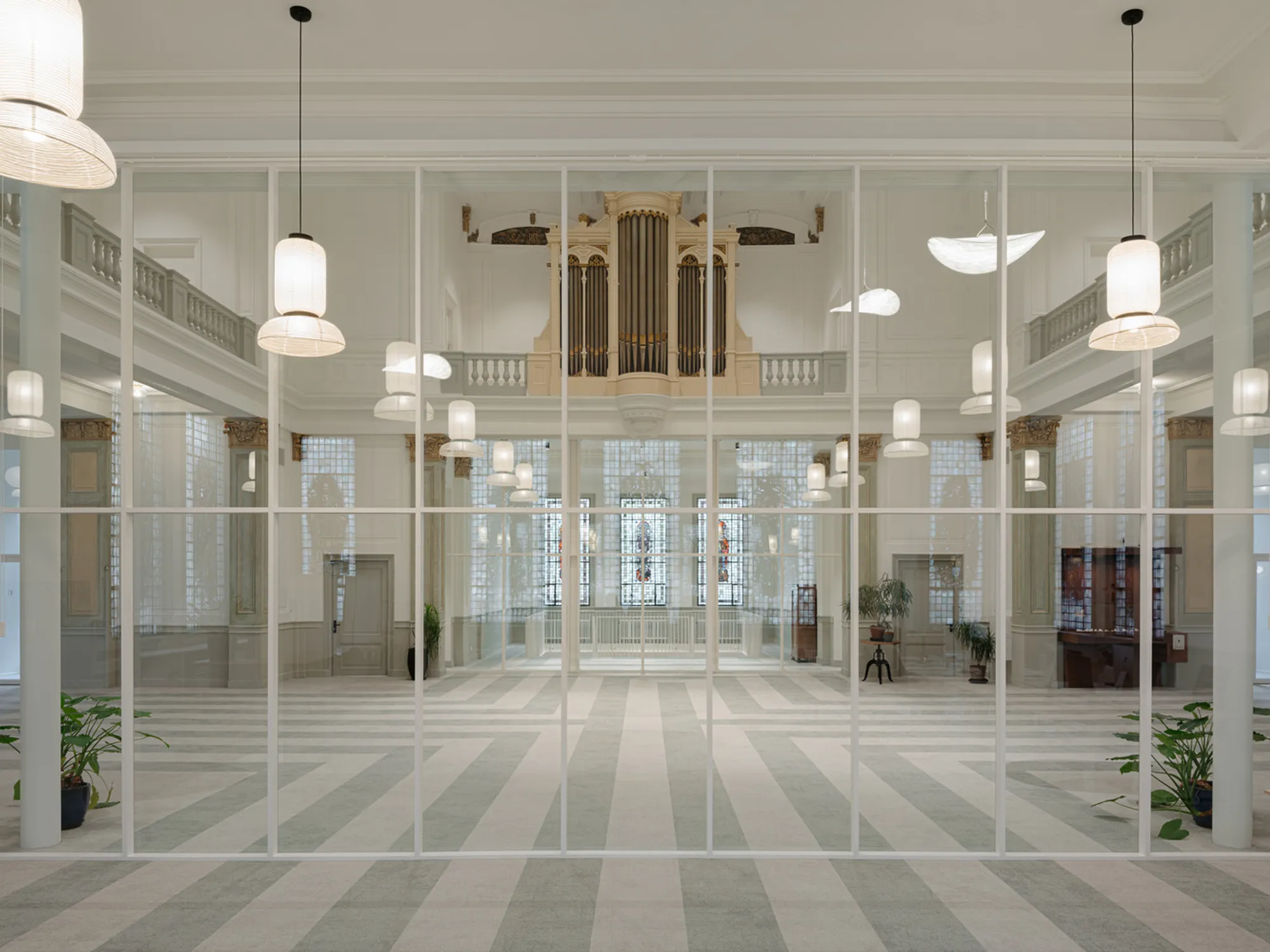 Historic Chapel Transformation into Healthcare Center: A Closer Look at Bureau Fraai's Masterpiece in Amsterdam