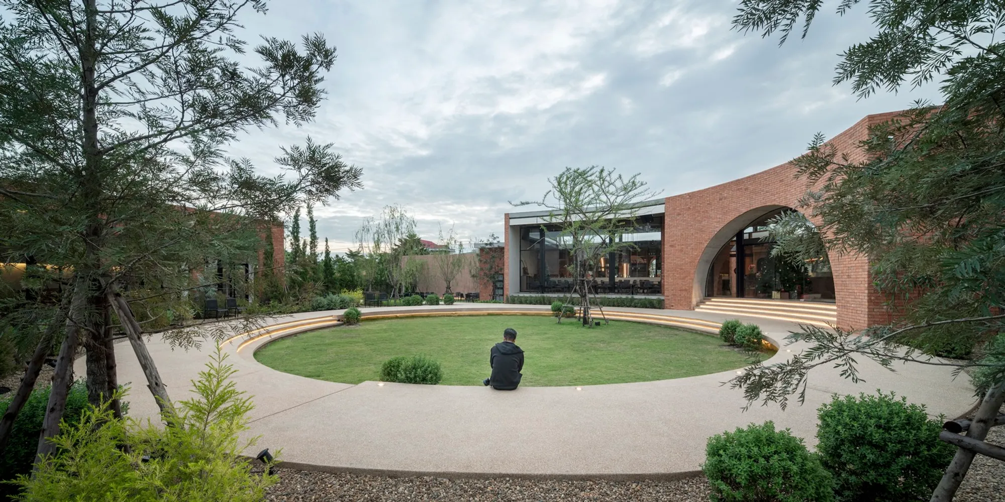 Innovative Restaurant Design Architecture: A Case Study of DAWN to DUSK Restaurant by TOUCH Architect