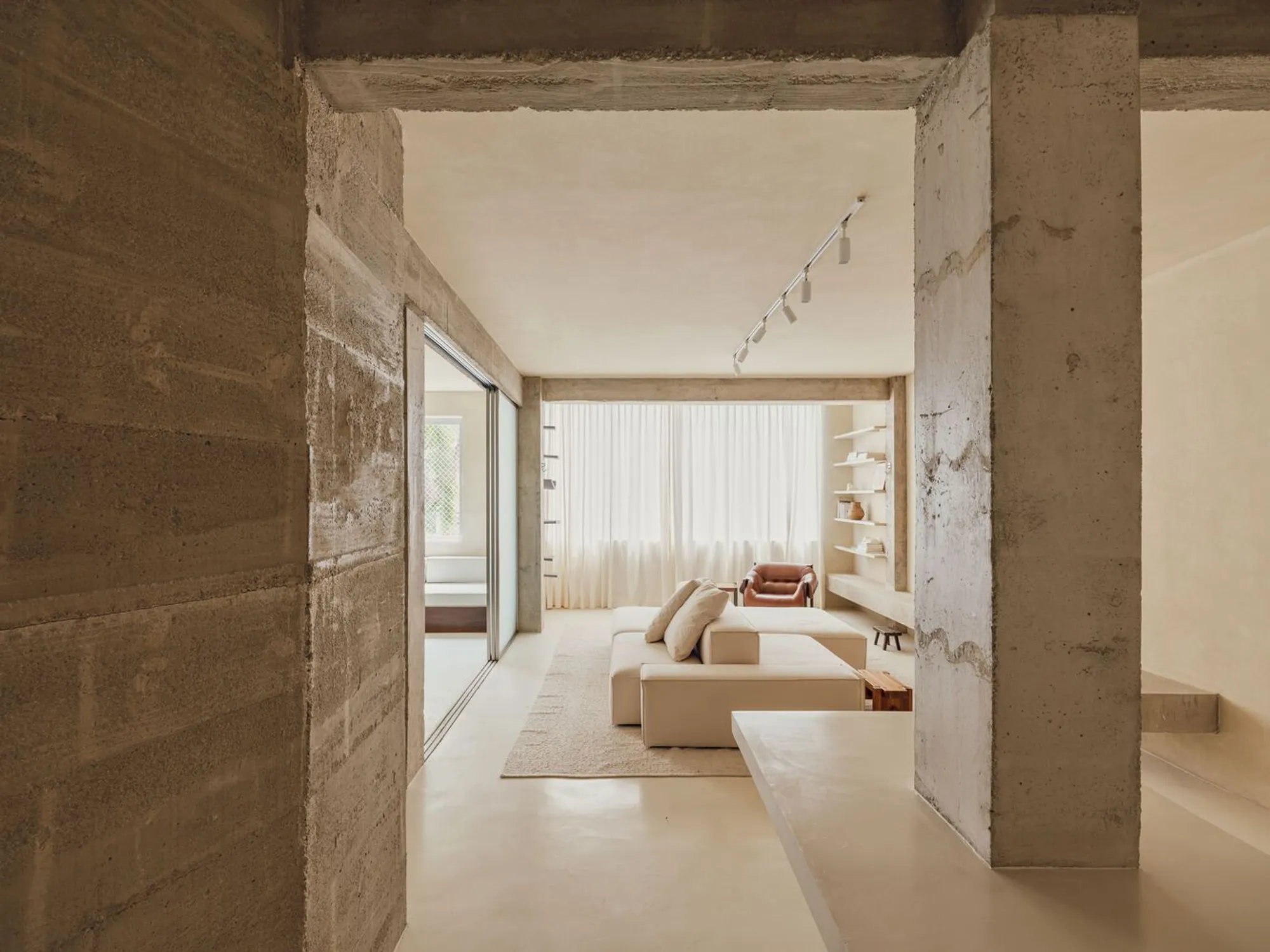Modern Apartment Design: Exploring Paissandu Apartment by Nama in Rio de Janeiro