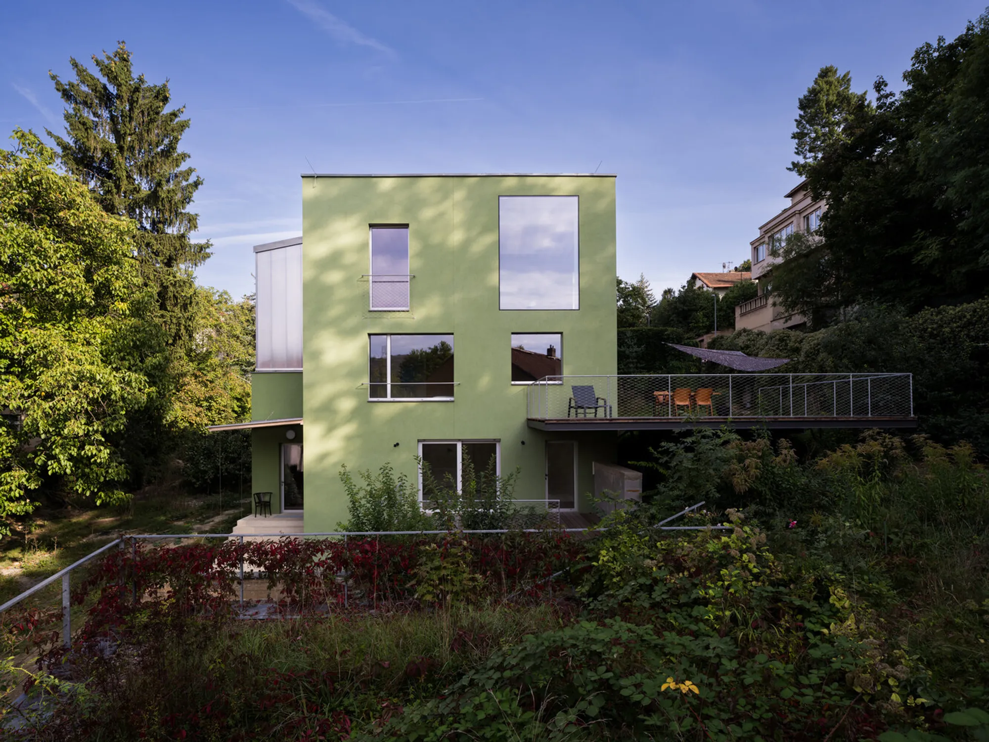 Sustainable Luxury Villa Design