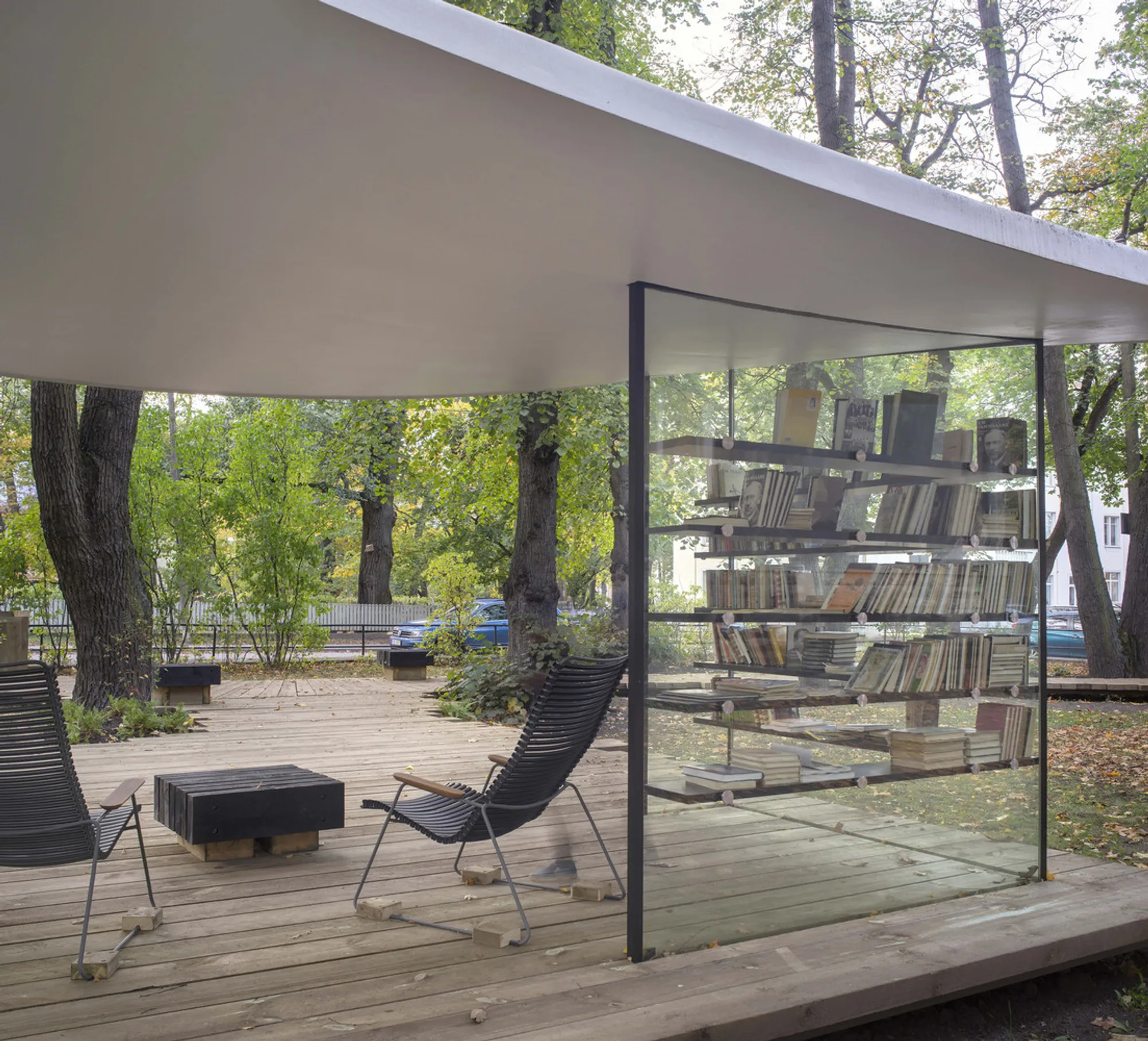 Innovative Library Architecture: Exploring the White Sheet Reading Pavilion in Tallinn
