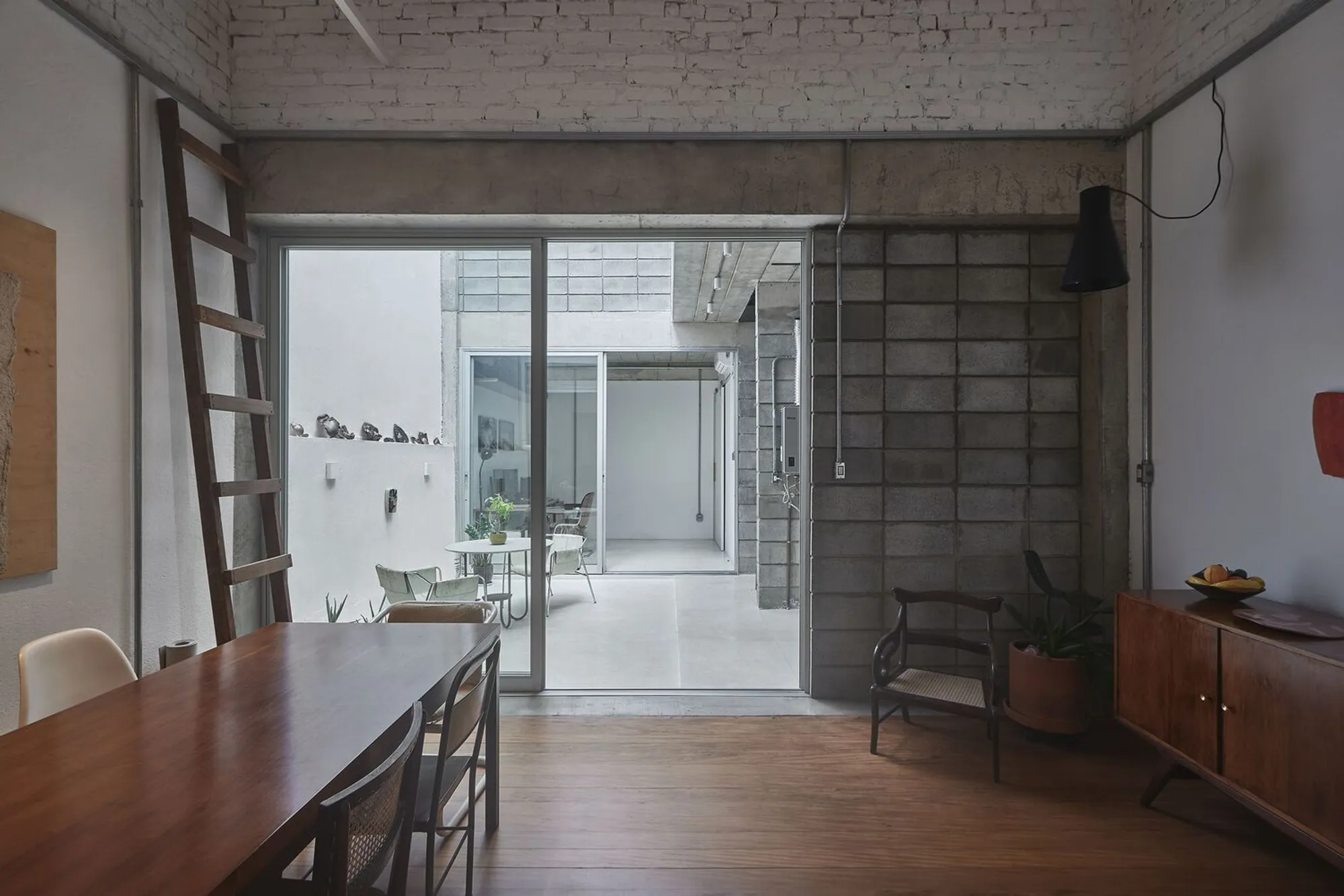 Redefining Urban Residential Architecture: A Look at House in Barra Funda