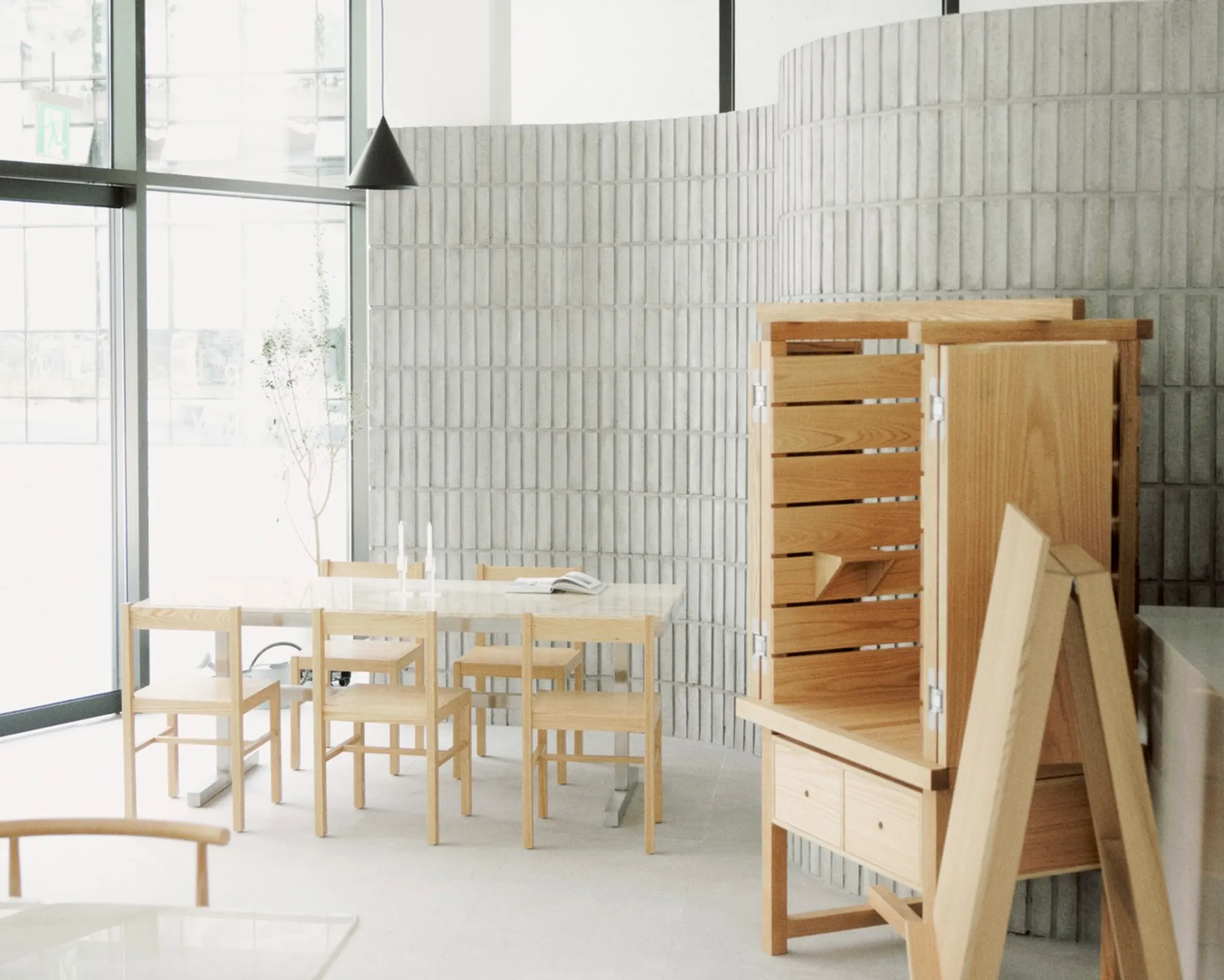 Pet-Friendly Restaurant Design in Suwon: Exploring 032 Brunch Restaurant by Studio Studio
