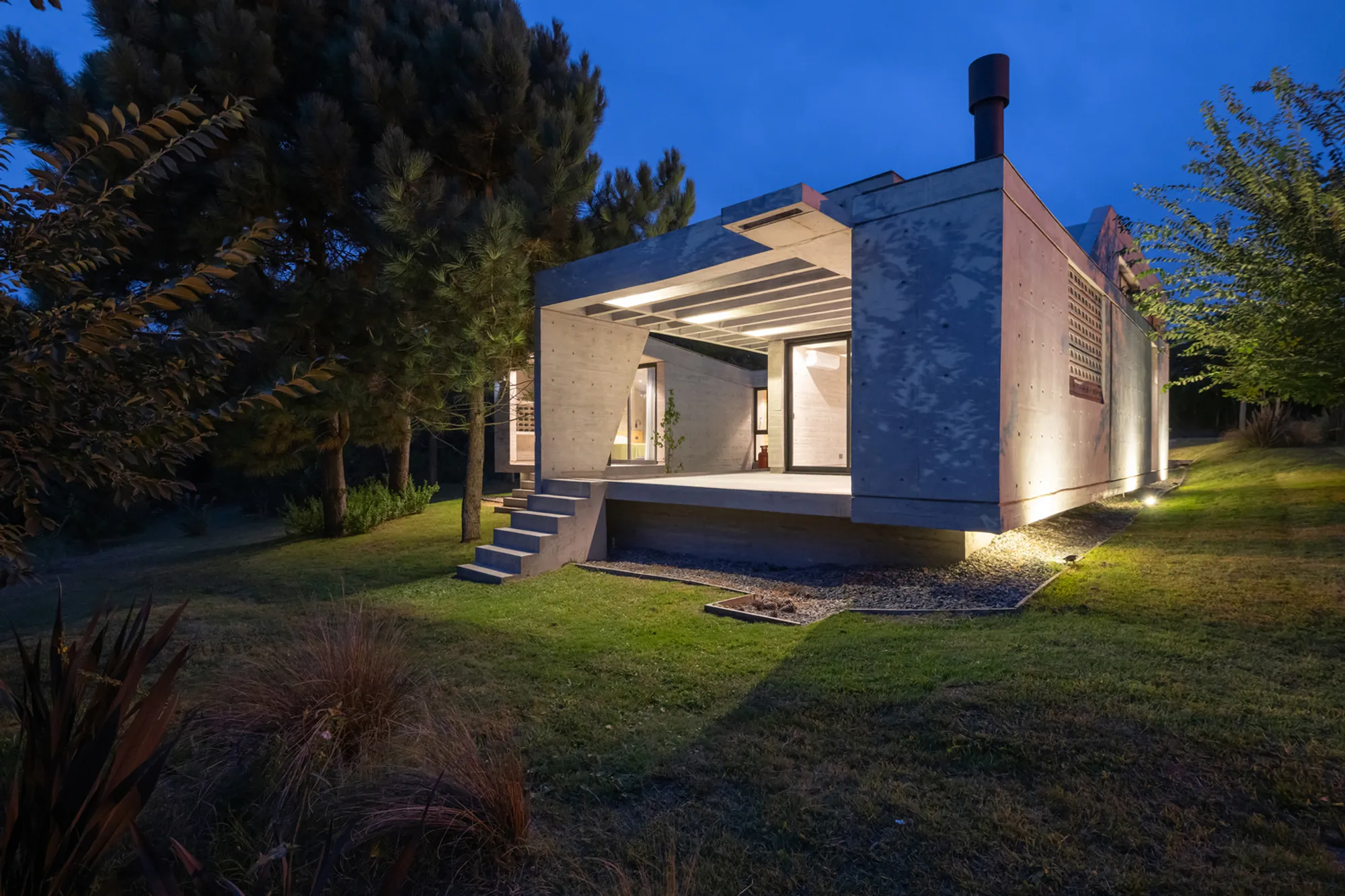 House Three: A Paradigm of Modern Family Residences by Estudio Galera