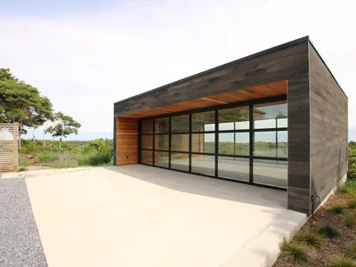 Luxury Guest House Design in Amagansett by Resolution: 4 Architecture