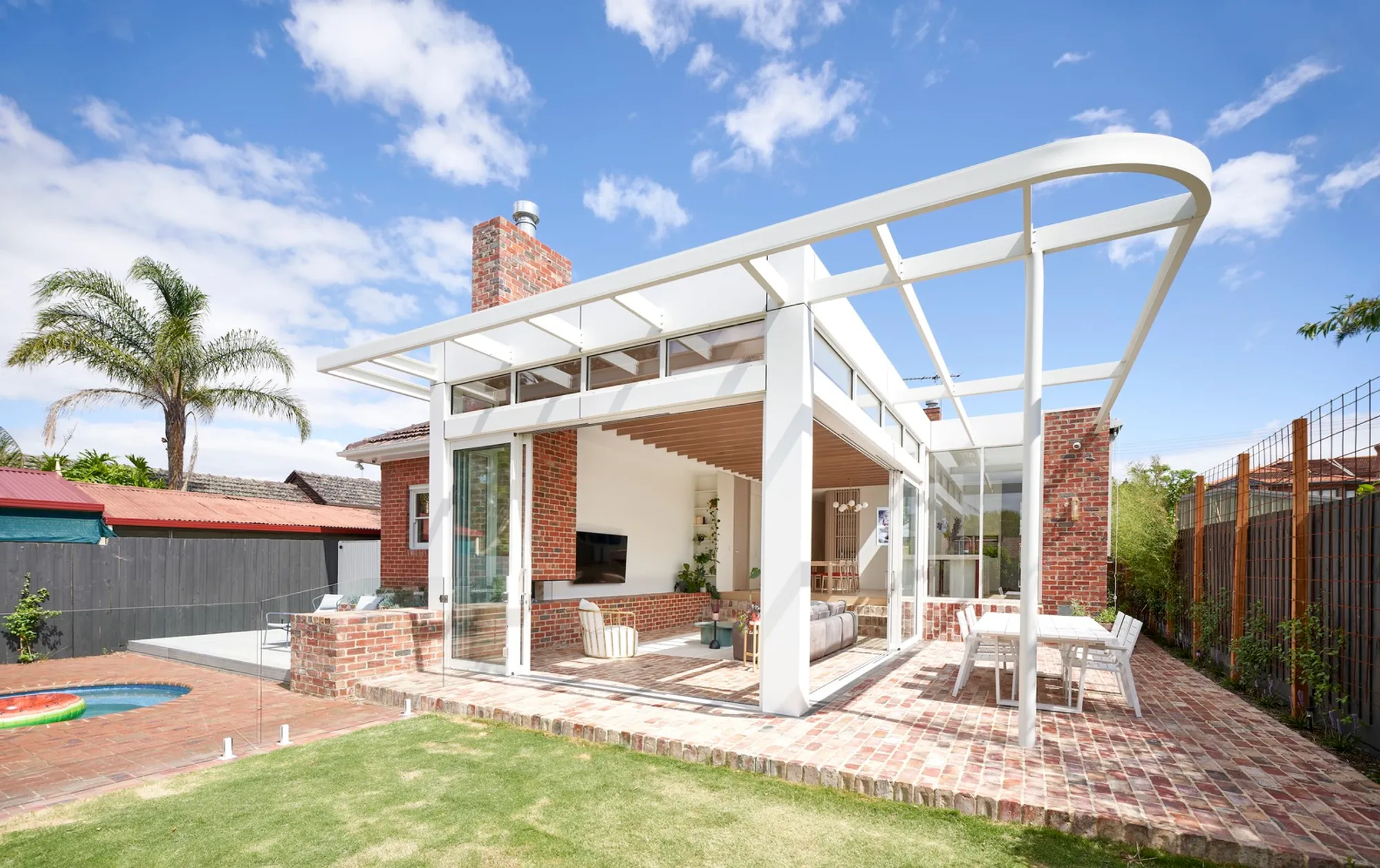 Embracing History and Modernity: The Art Deco Inspired Home Design of Lindsay House by Megowan Architectural
