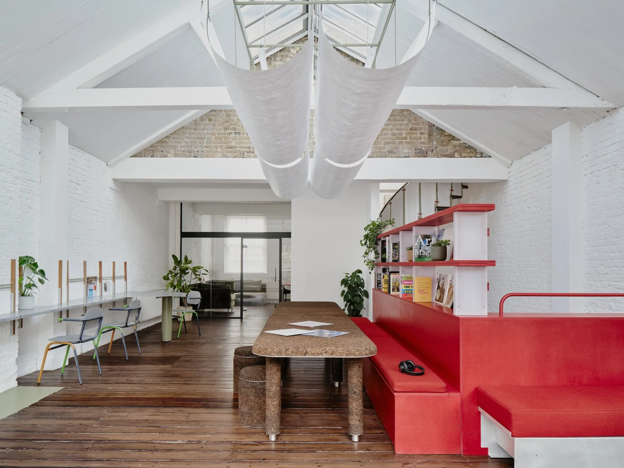 Bespoke Office Design: Transforming Spaces for Creativity and Collaboration