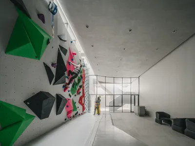 Innovative Art Gallery Design in Beijing: HERmit Space-Beijing MAHA Art Gallery by RSAA/Büro Ziyu Zhuang