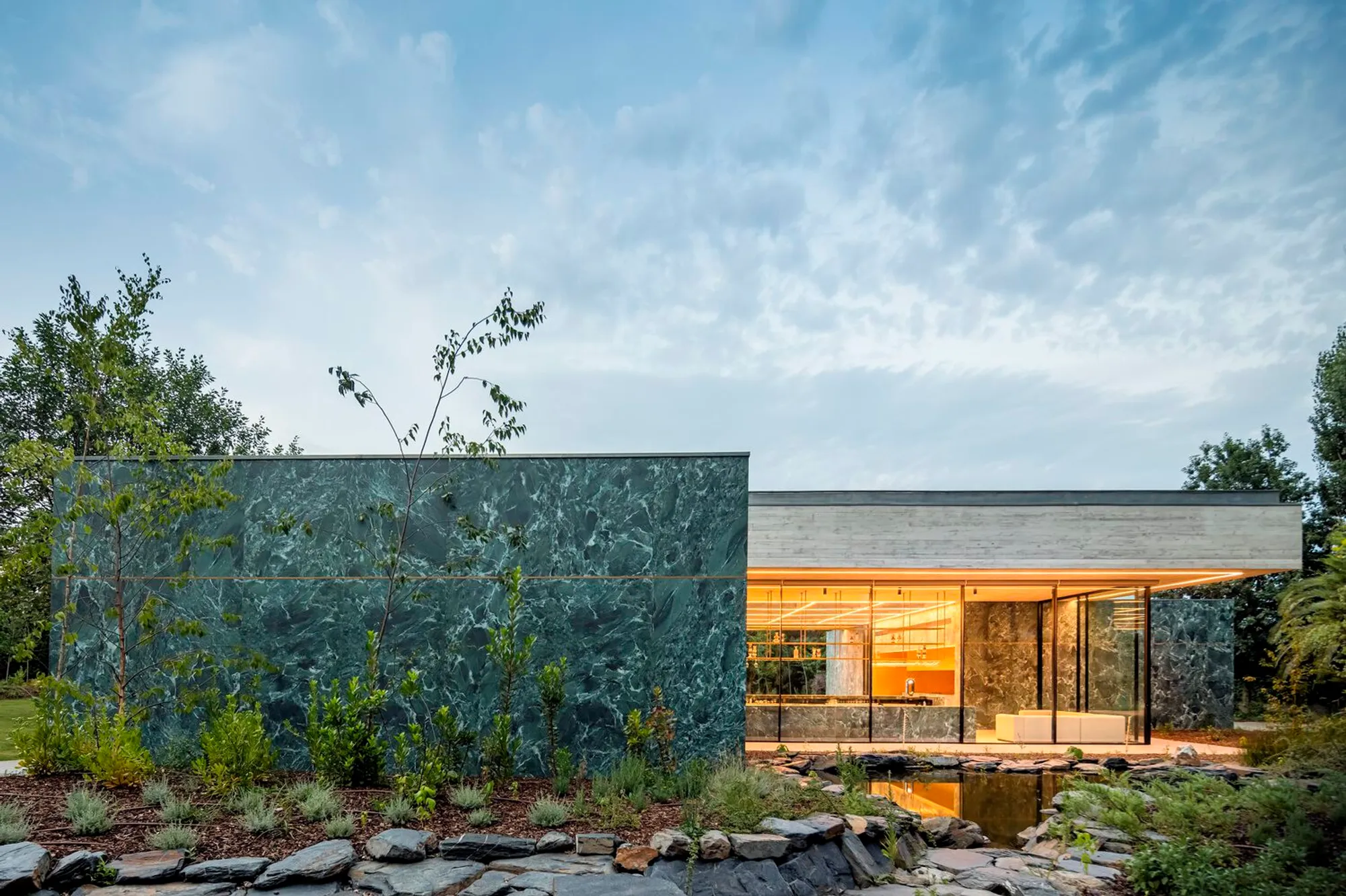 The Garden Pavilion by Spaceworkers: A Symphony of Simplicity and Nature