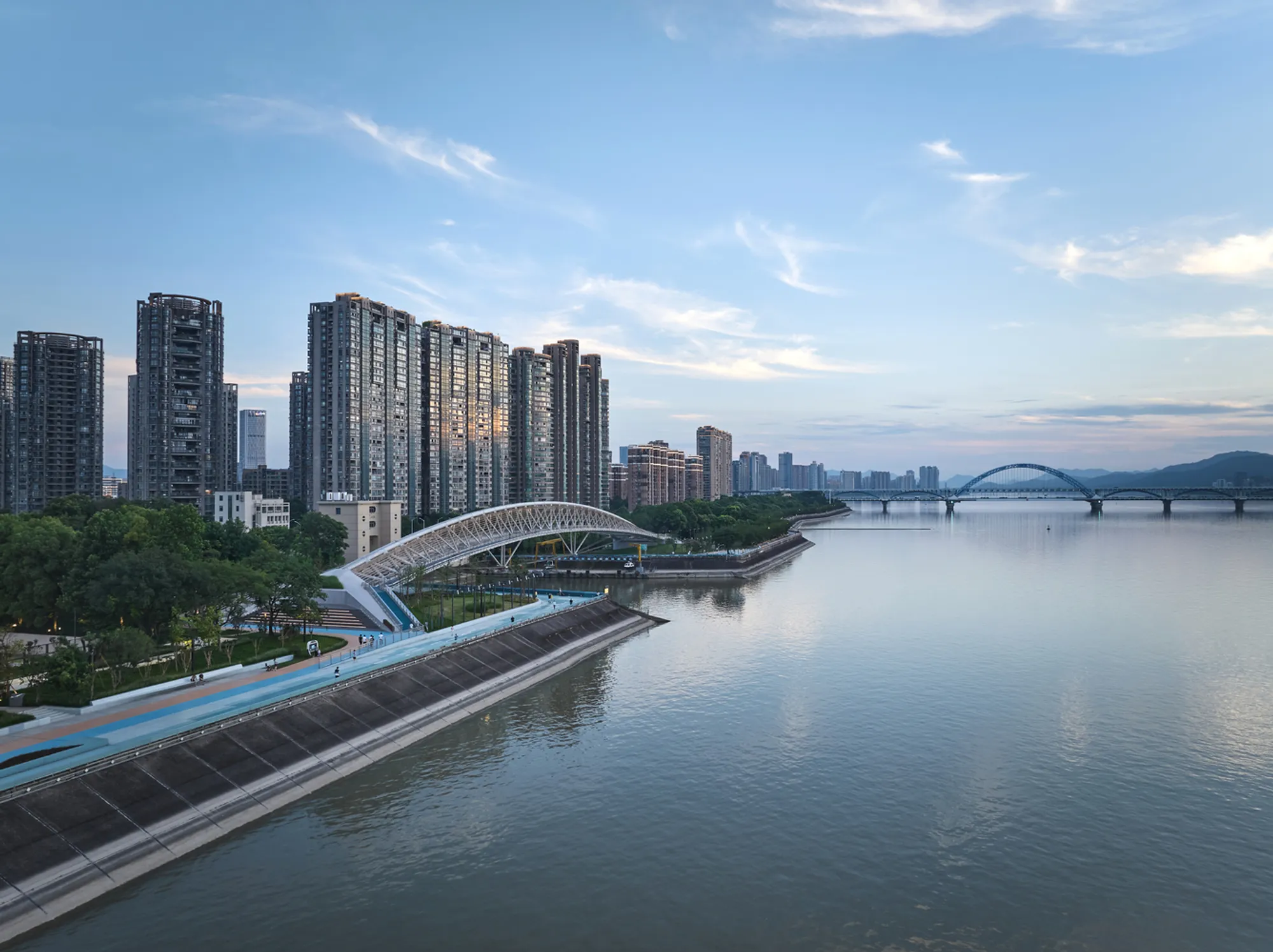 The Silk Bridge: Revitalizing Hangzhou's Waterfront Public Space
